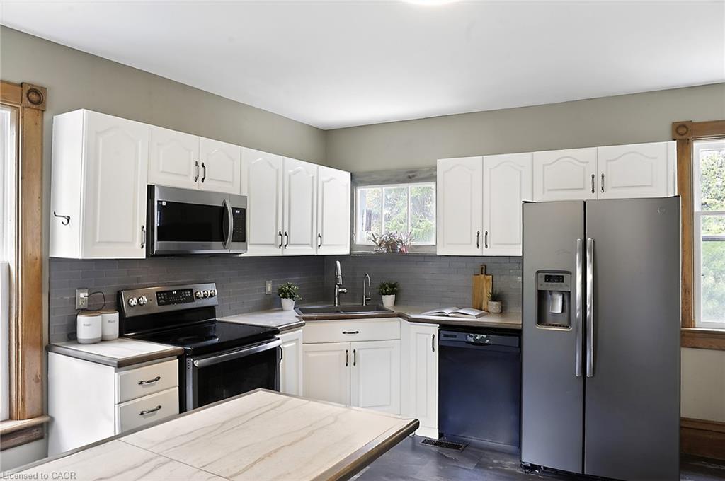 3212 Roseville Road