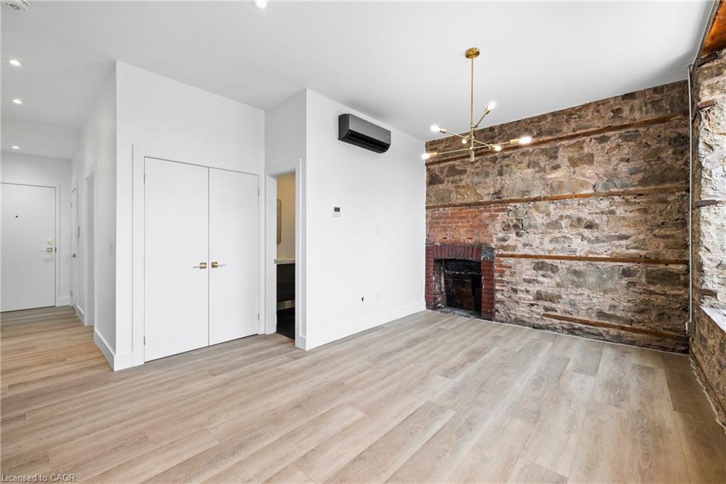 202-163 Main Street E Unit: 202