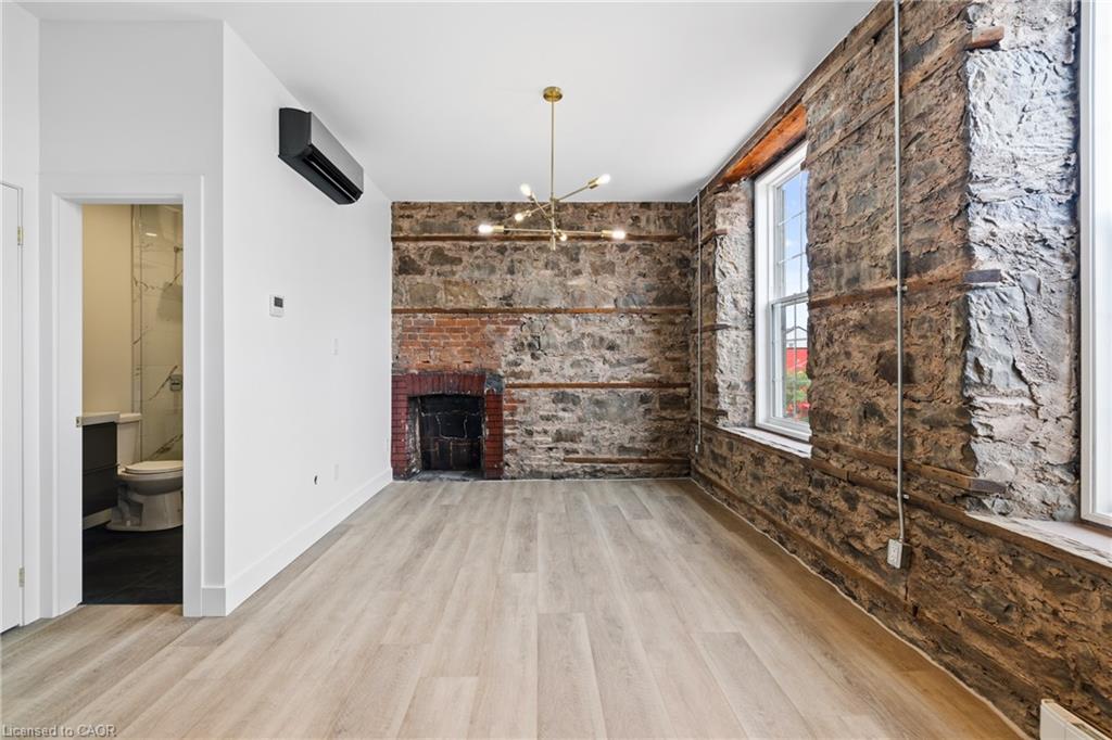 202-163 Main Street E Unit: 202