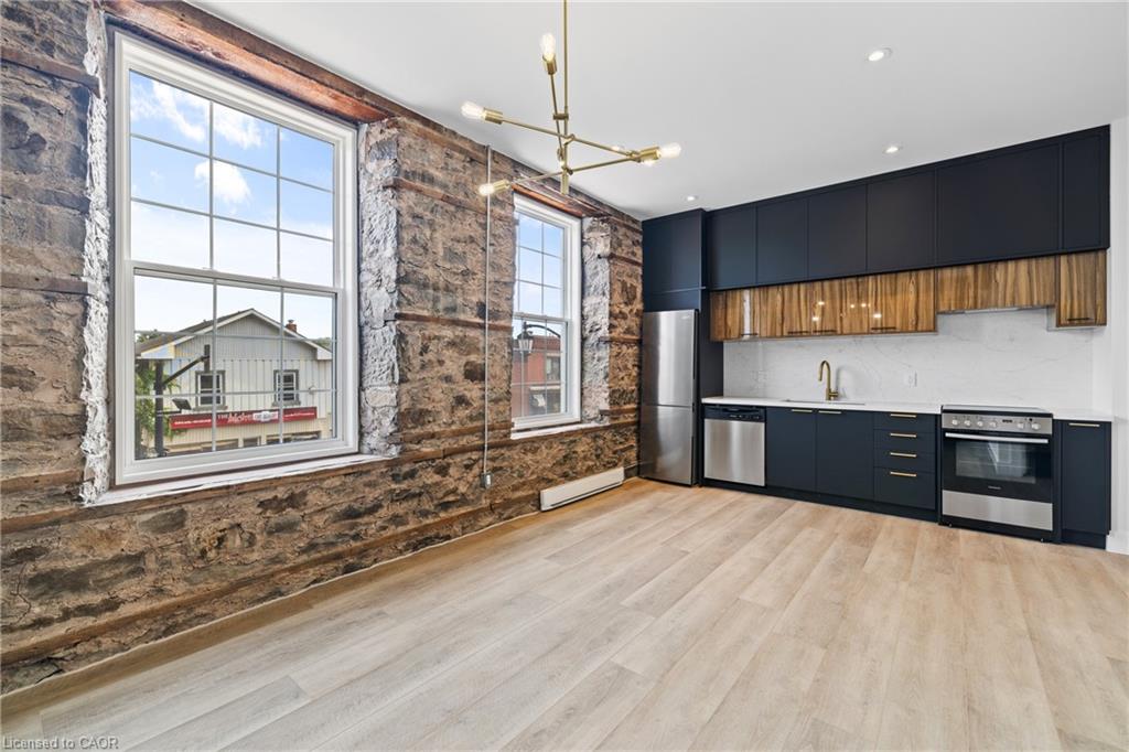202-163 Main Street E Unit: 202