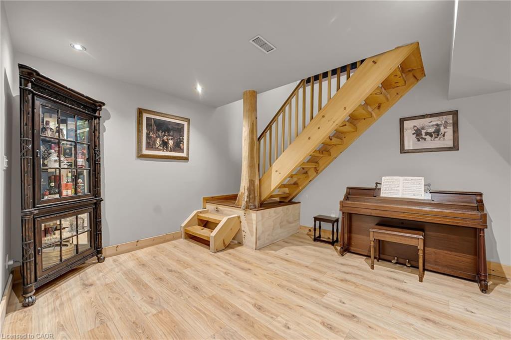 11 Nevis Ridge Drive, Oro-Medonte