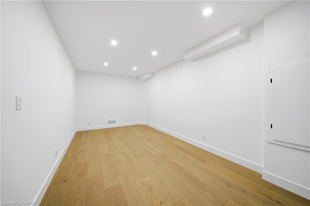188 Niska Road