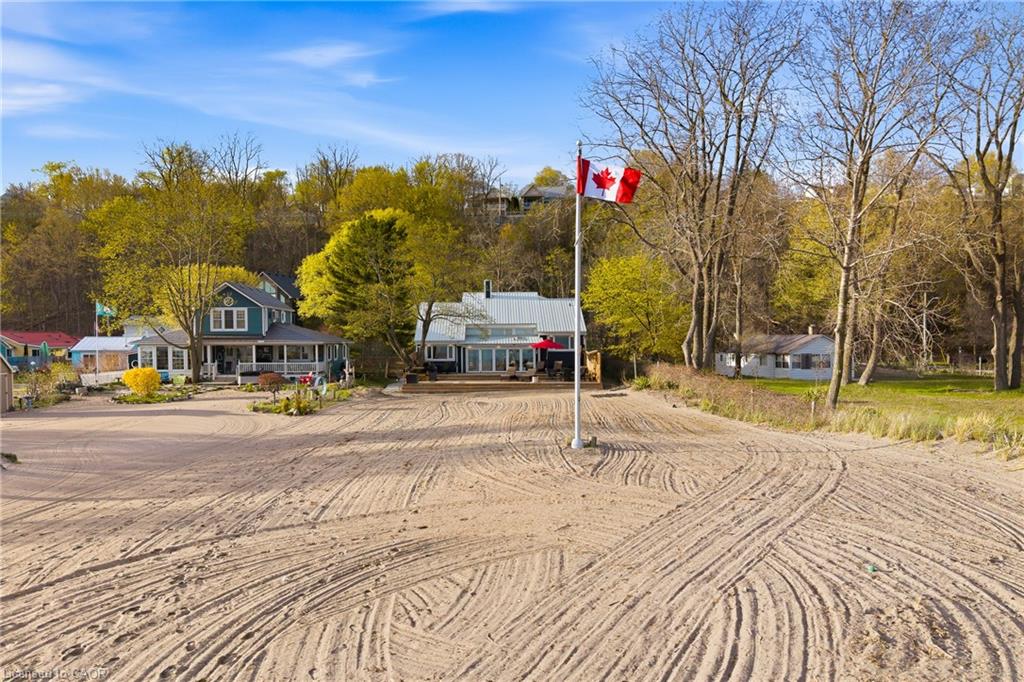 464 Edith Cavell Boulevard