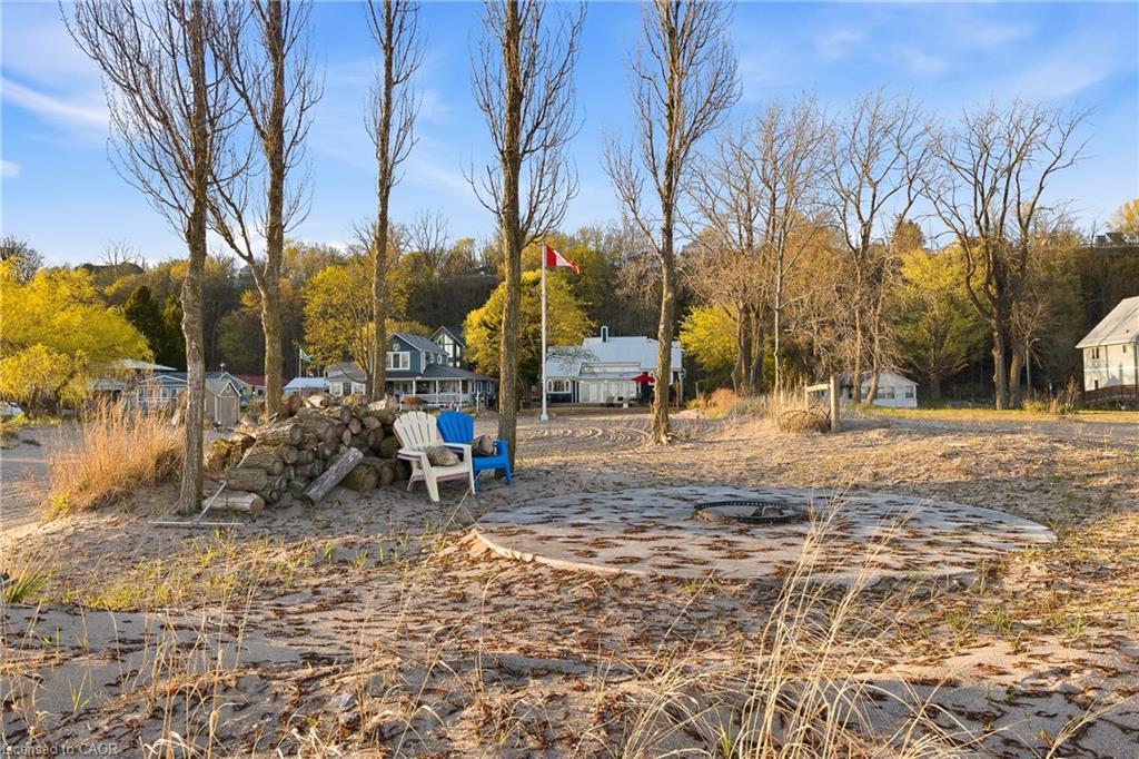 464 Edith Cavell Boulevard