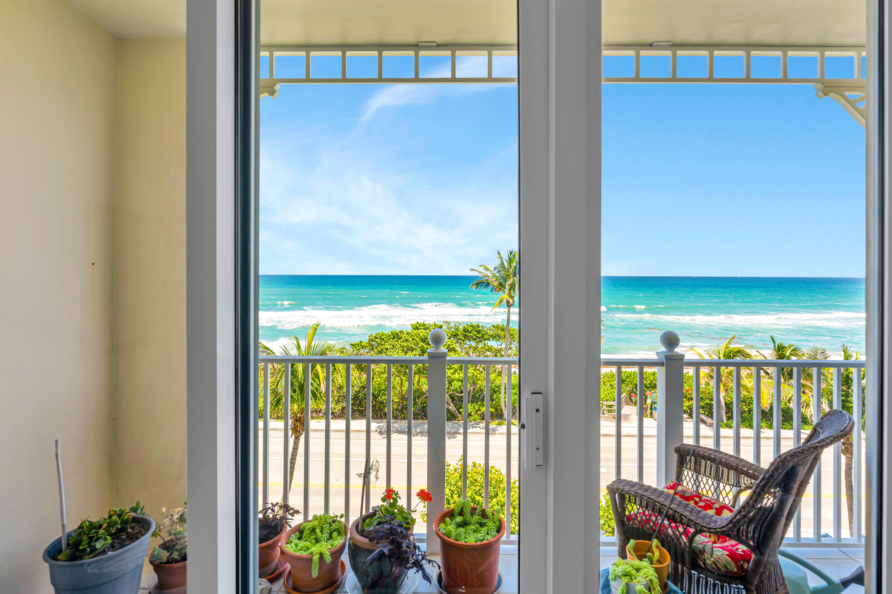 131 Ocean Grande Boulevard 604