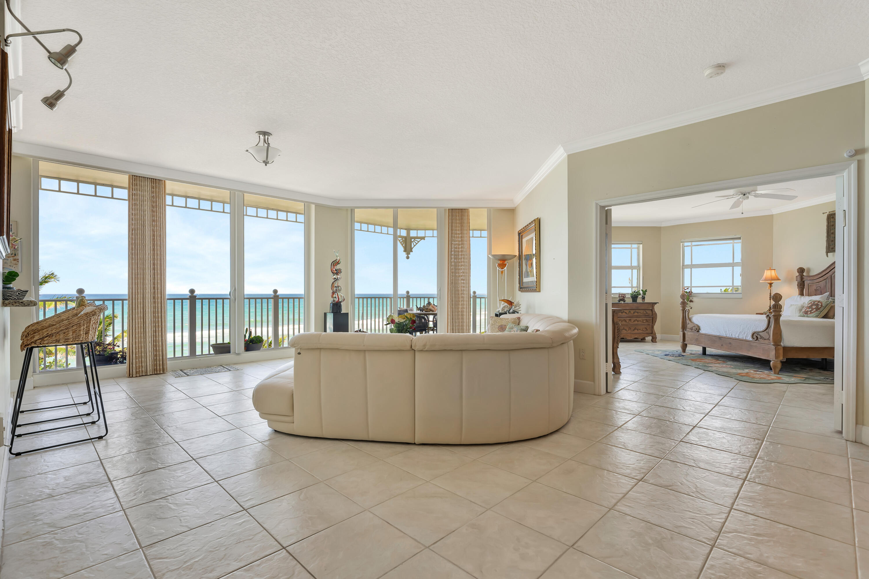 131 Ocean Grande Boulevard 604