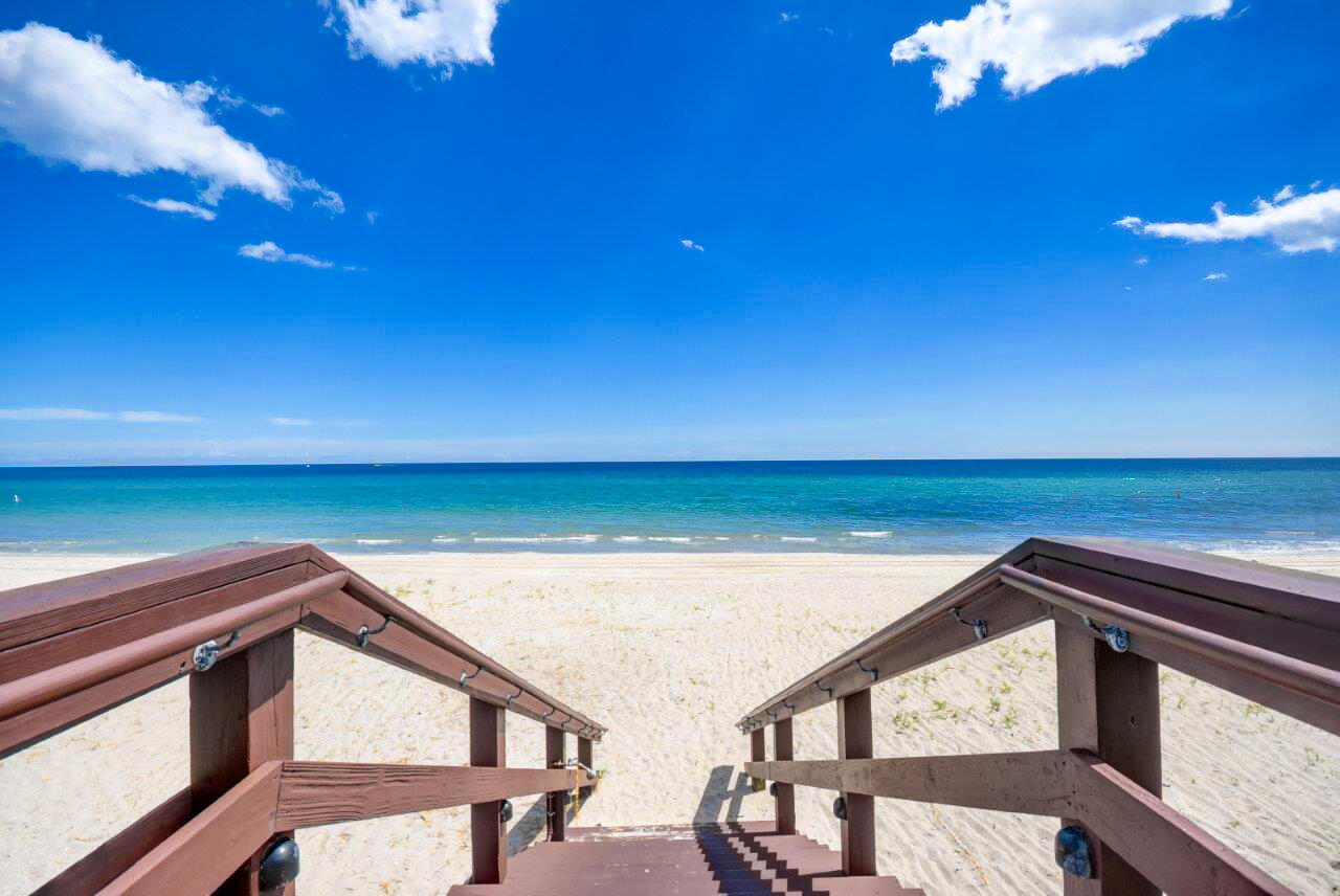 131 Ocean Grande Boulevard 604