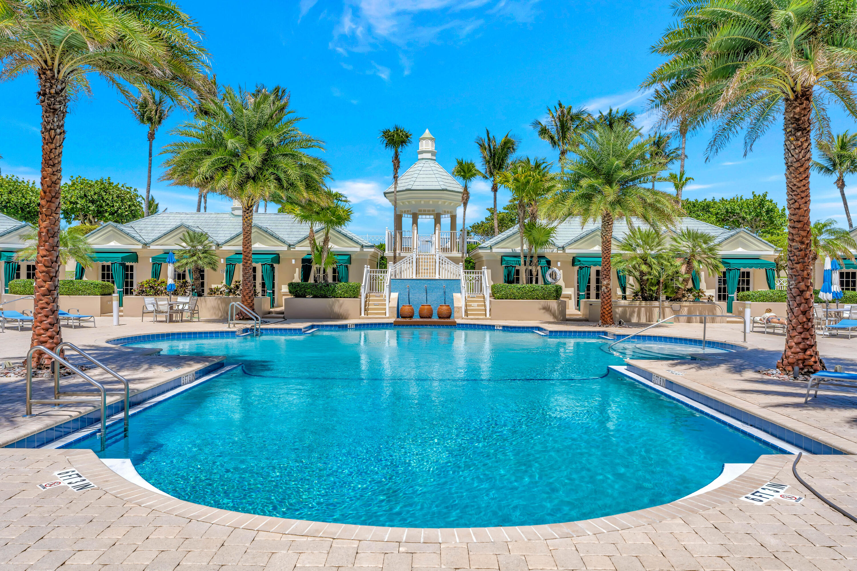 131 Ocean Grande Boulevard 604