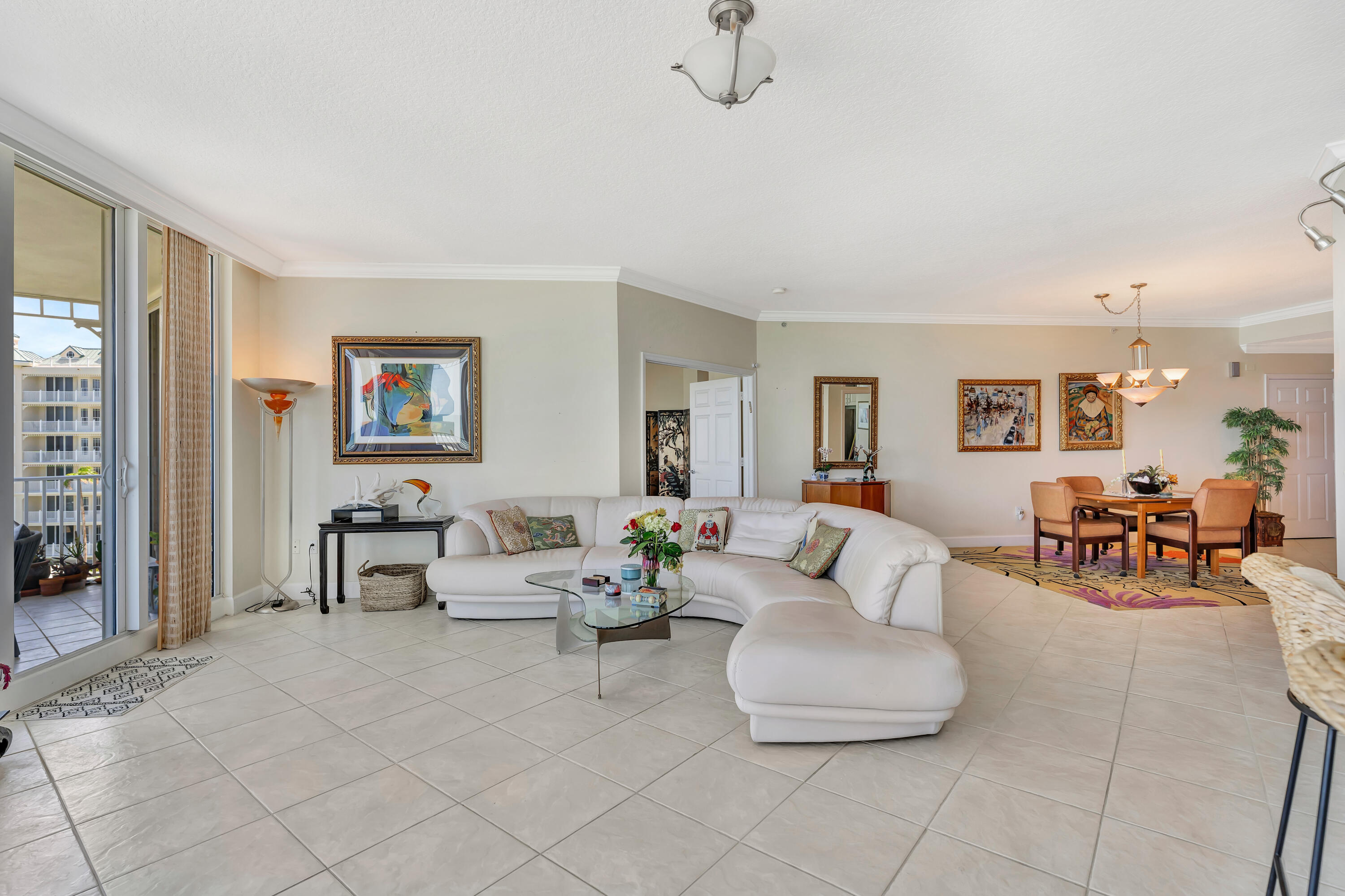 131 Ocean Grande Boulevard 604