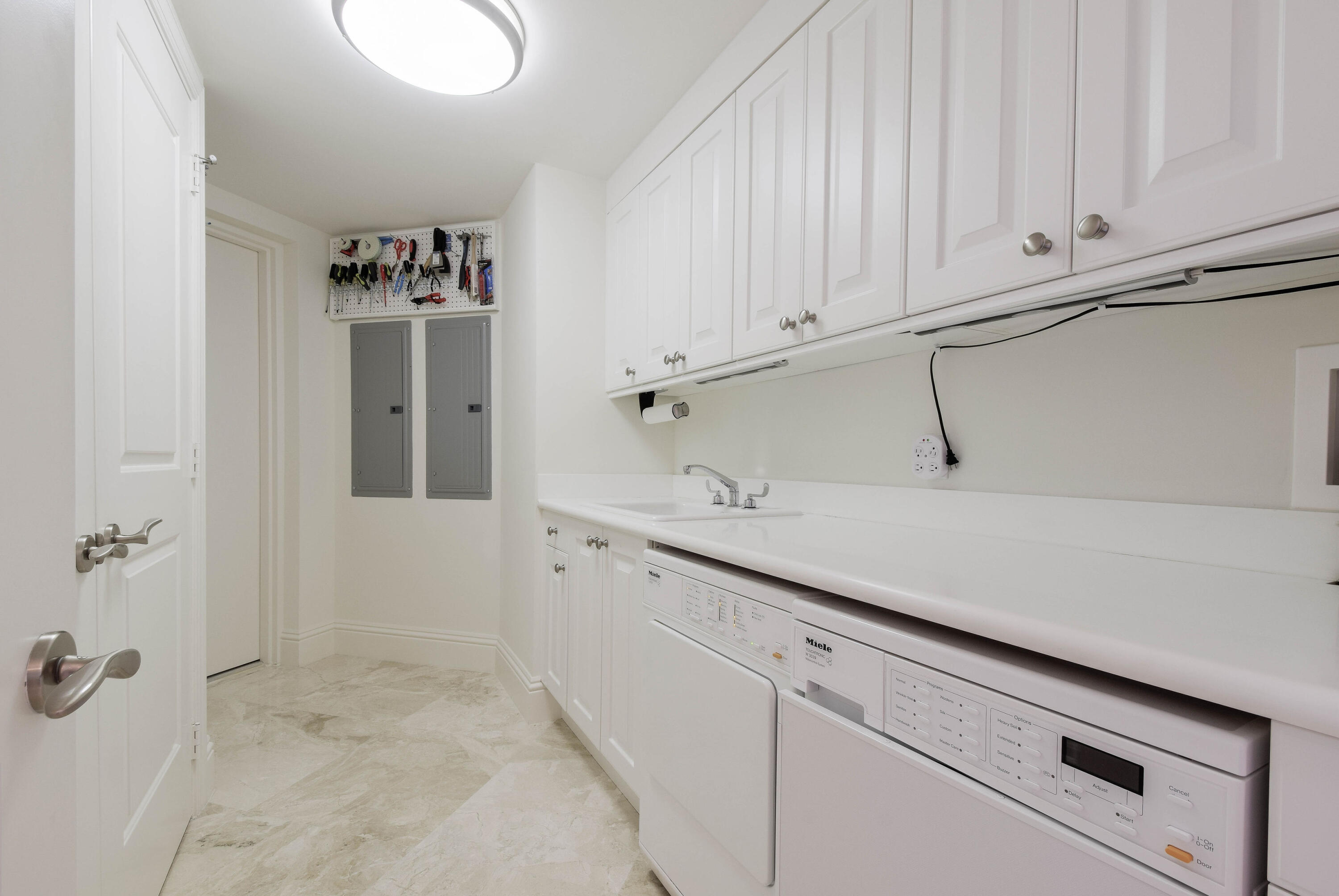 5050 N OCEAN Drive 1503