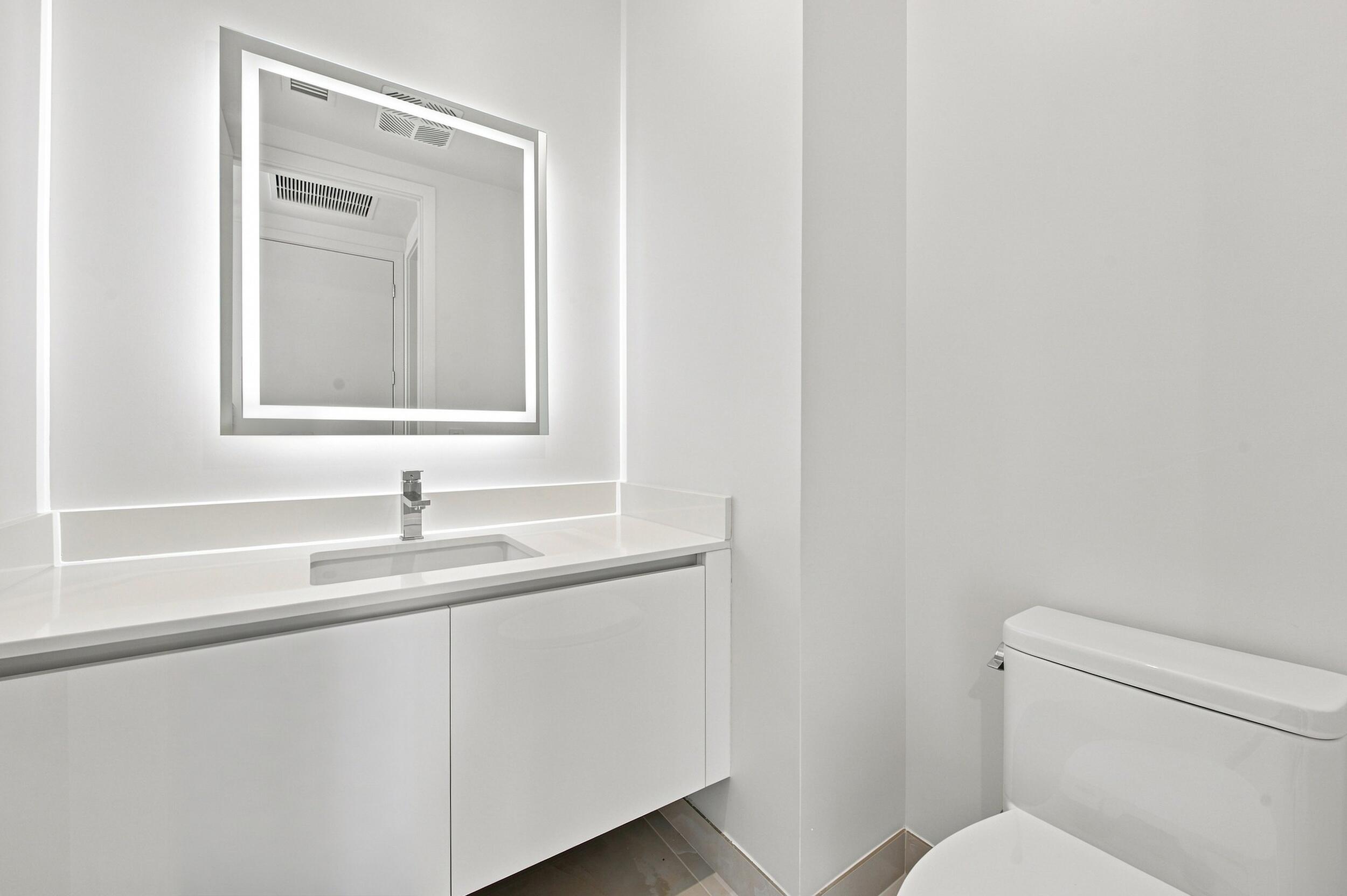 220 Lake Shore Drive 1407