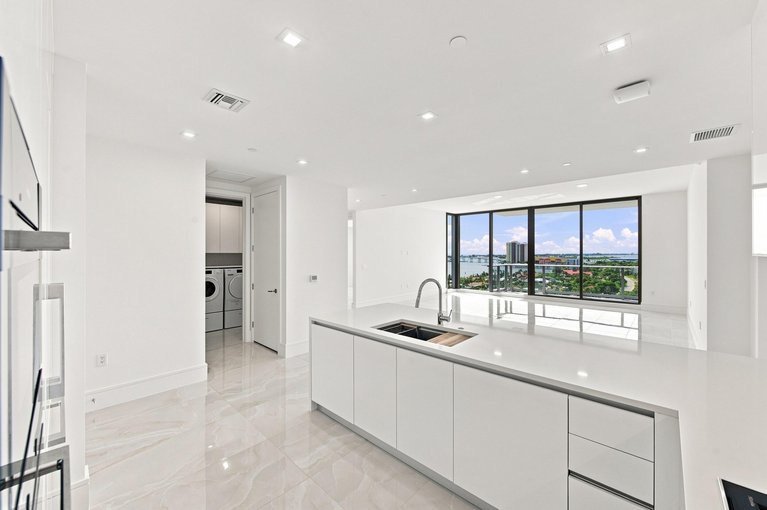 220 Lake Shore Drive 1407