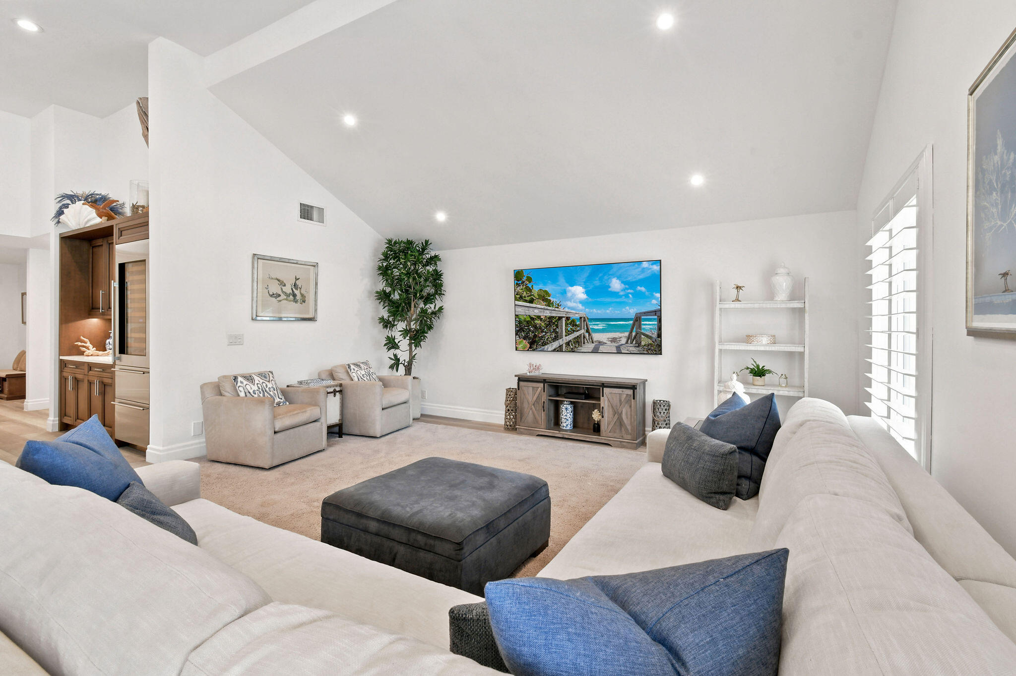 5664 High Flyer Road S