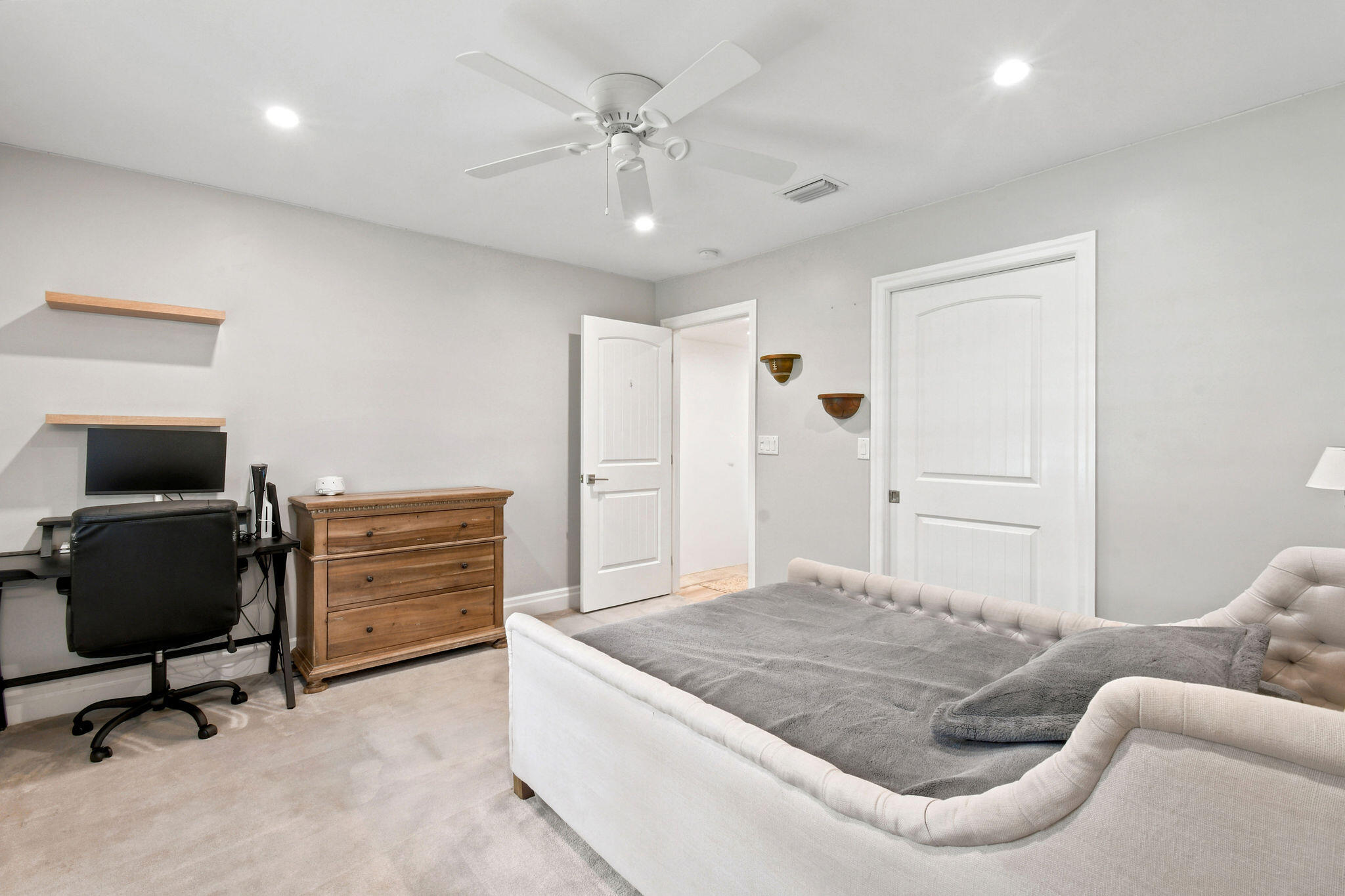 5664 High Flyer Road S
