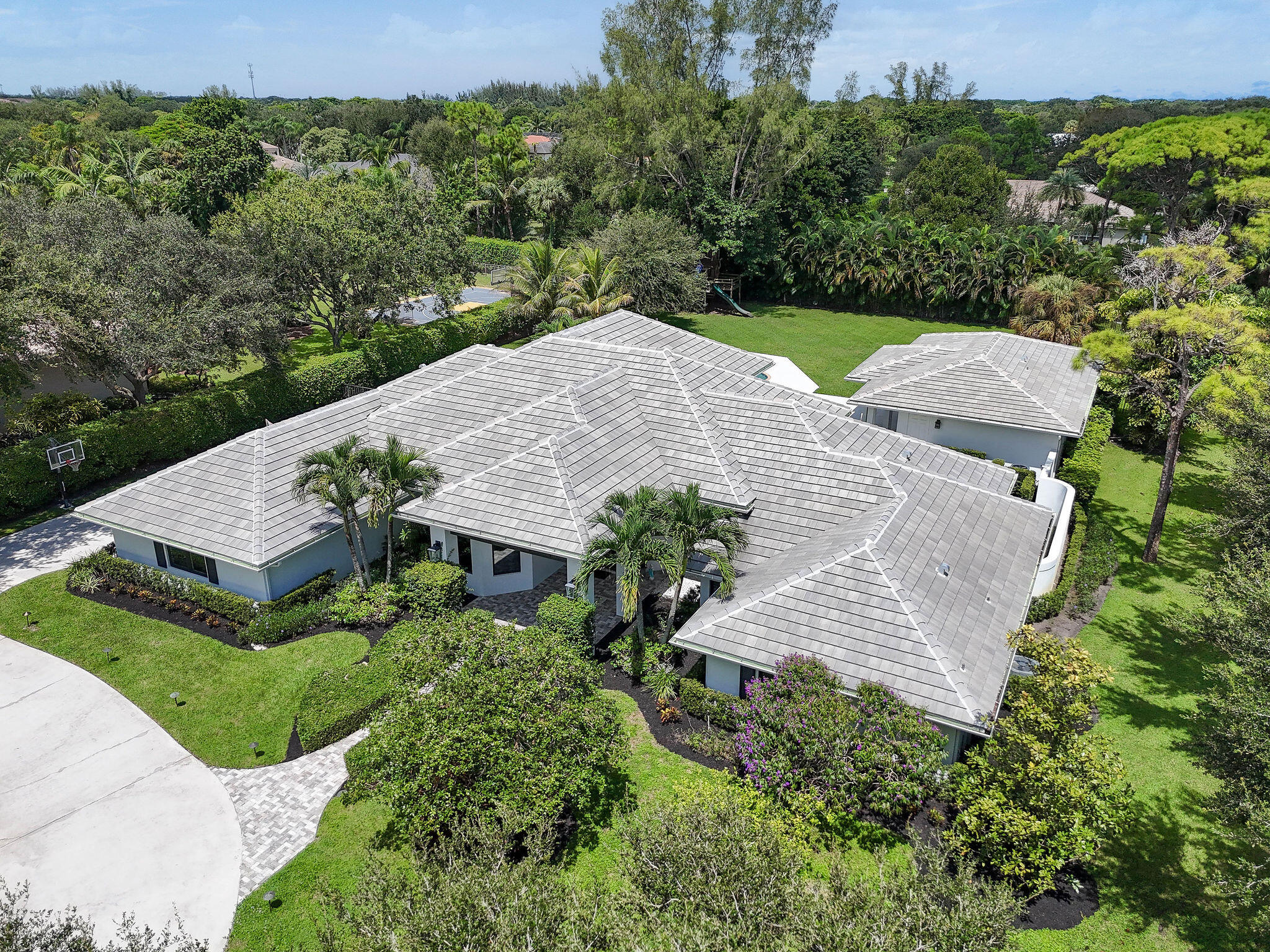 5664 High Flyer Road S