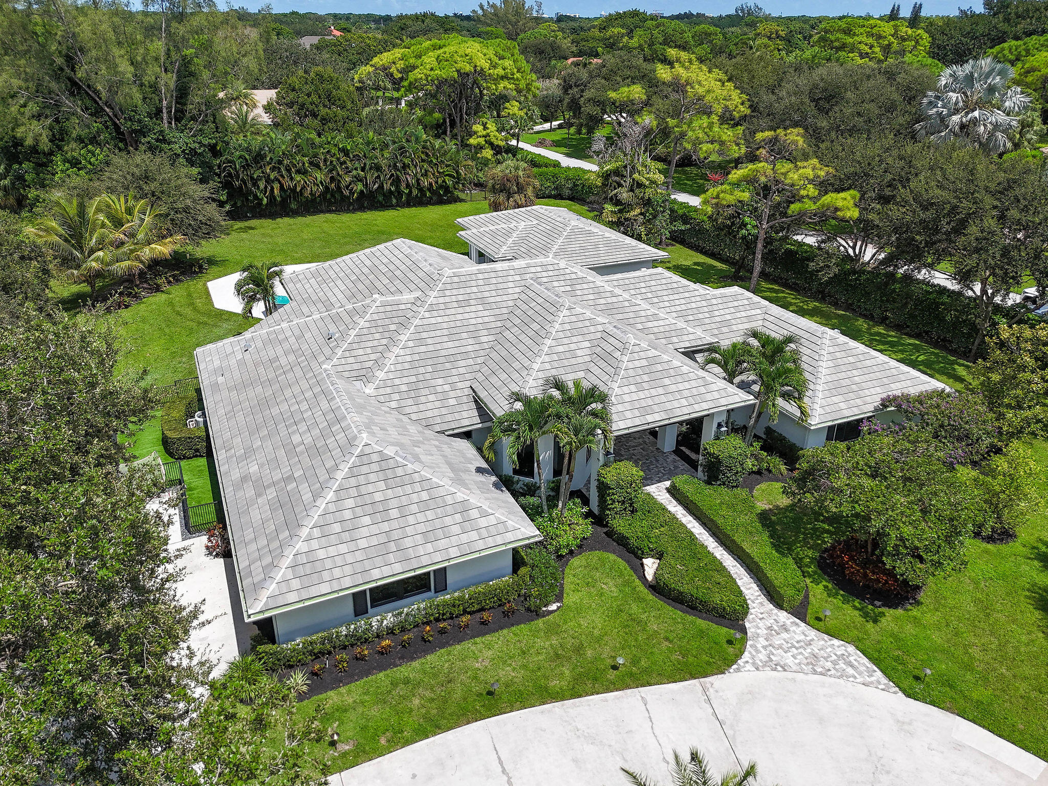 5664 High Flyer Road S