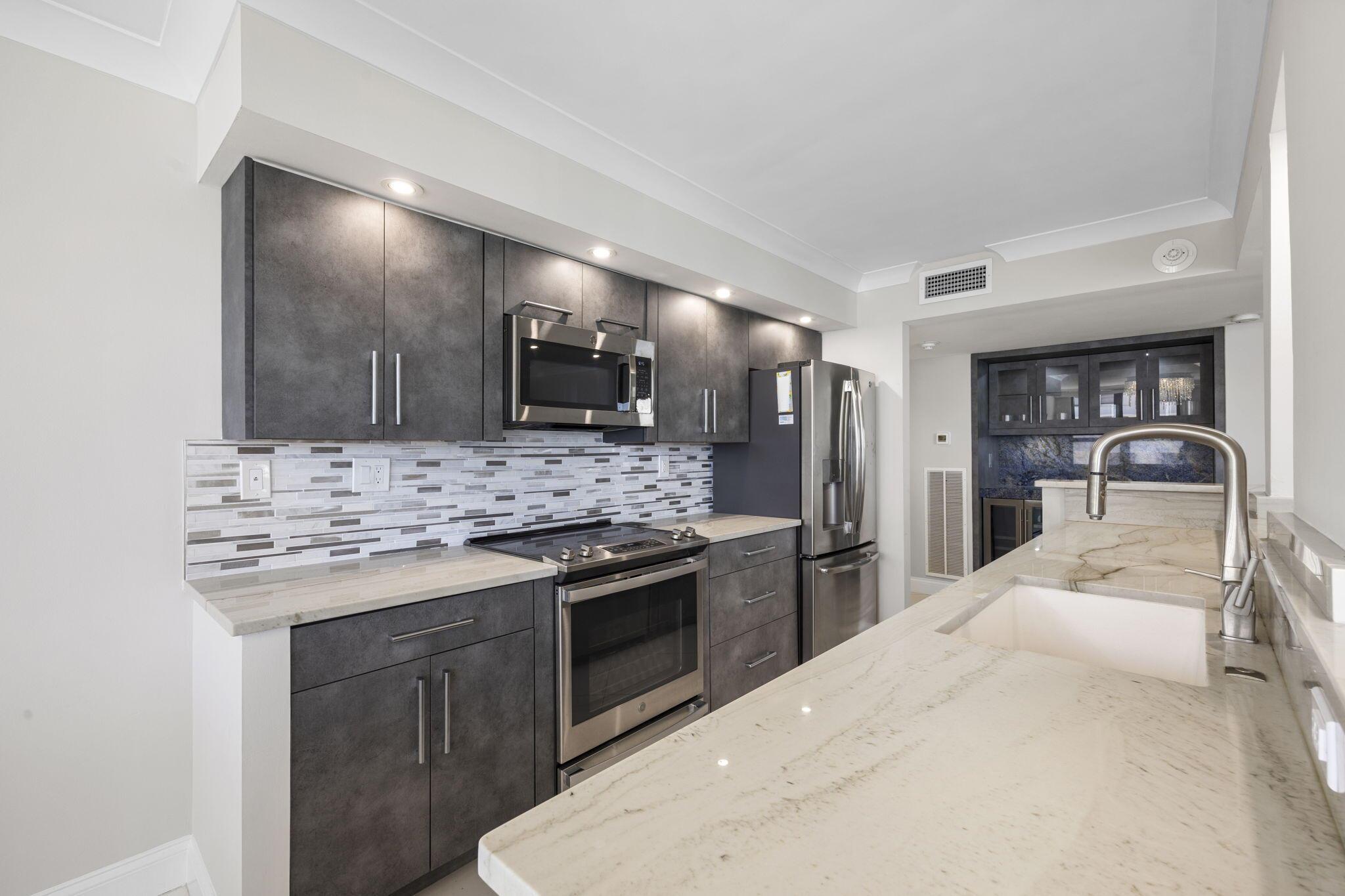 5480 N Ocean Drive Bpha