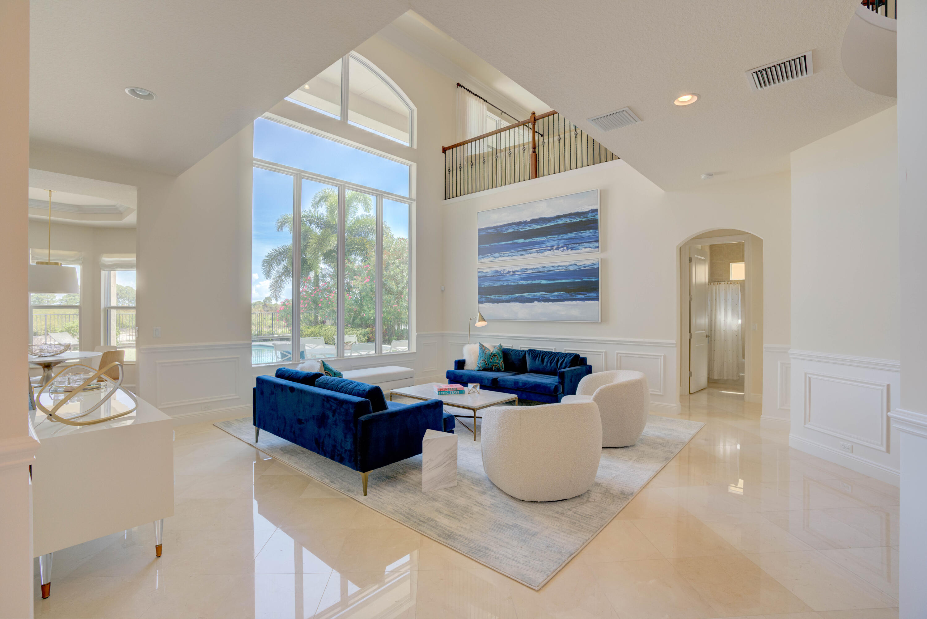 1717 W Hemingway Drive