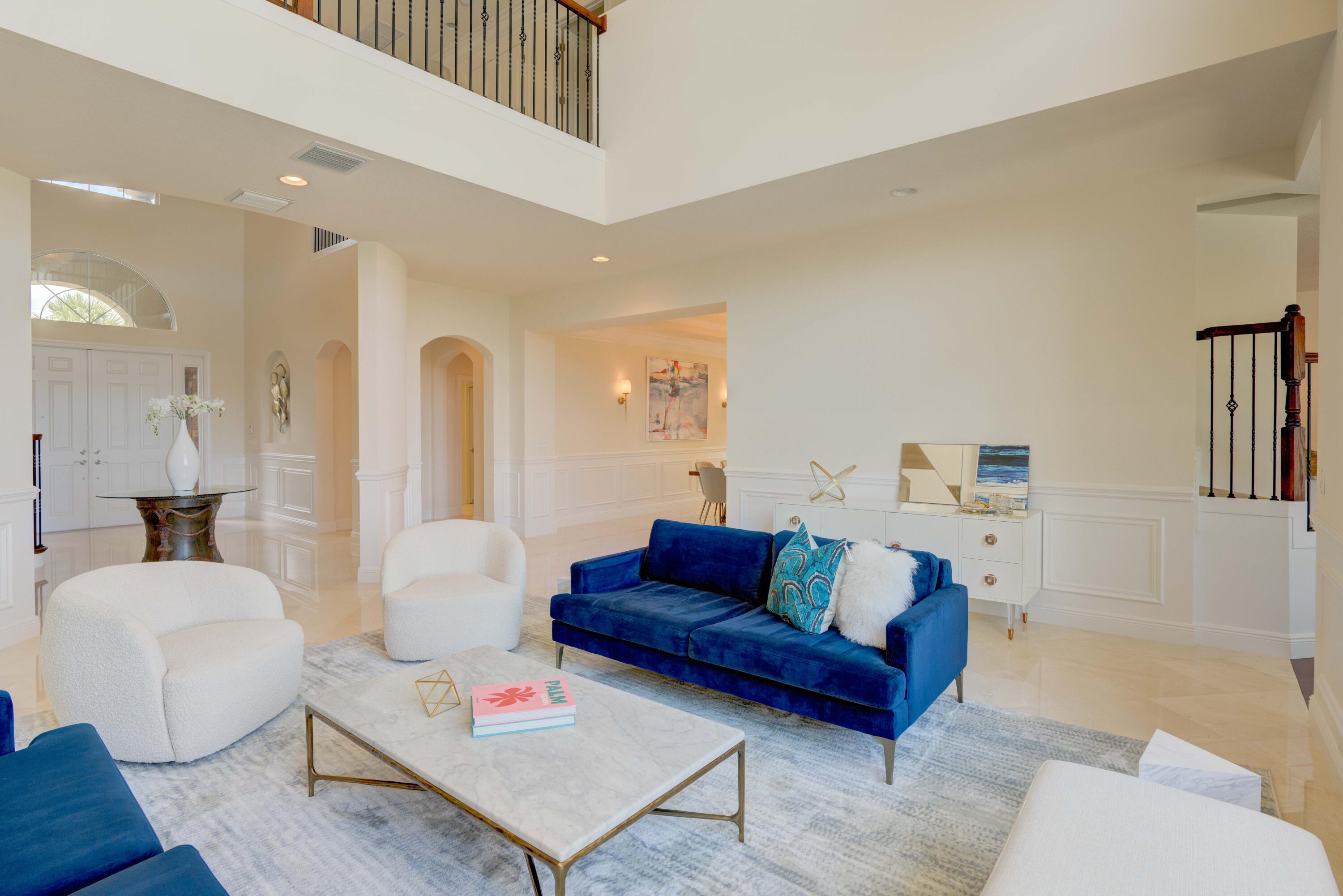 1717 W Hemingway Drive