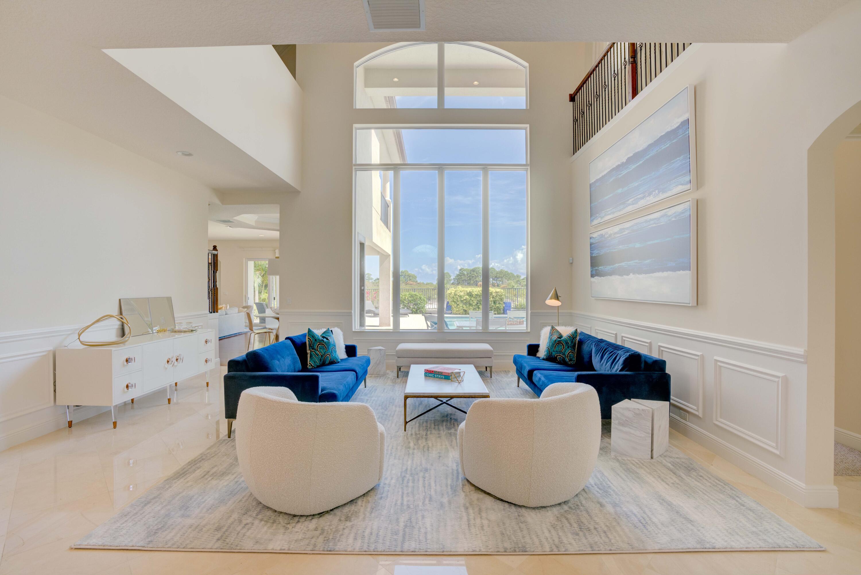 1717 W Hemingway Drive