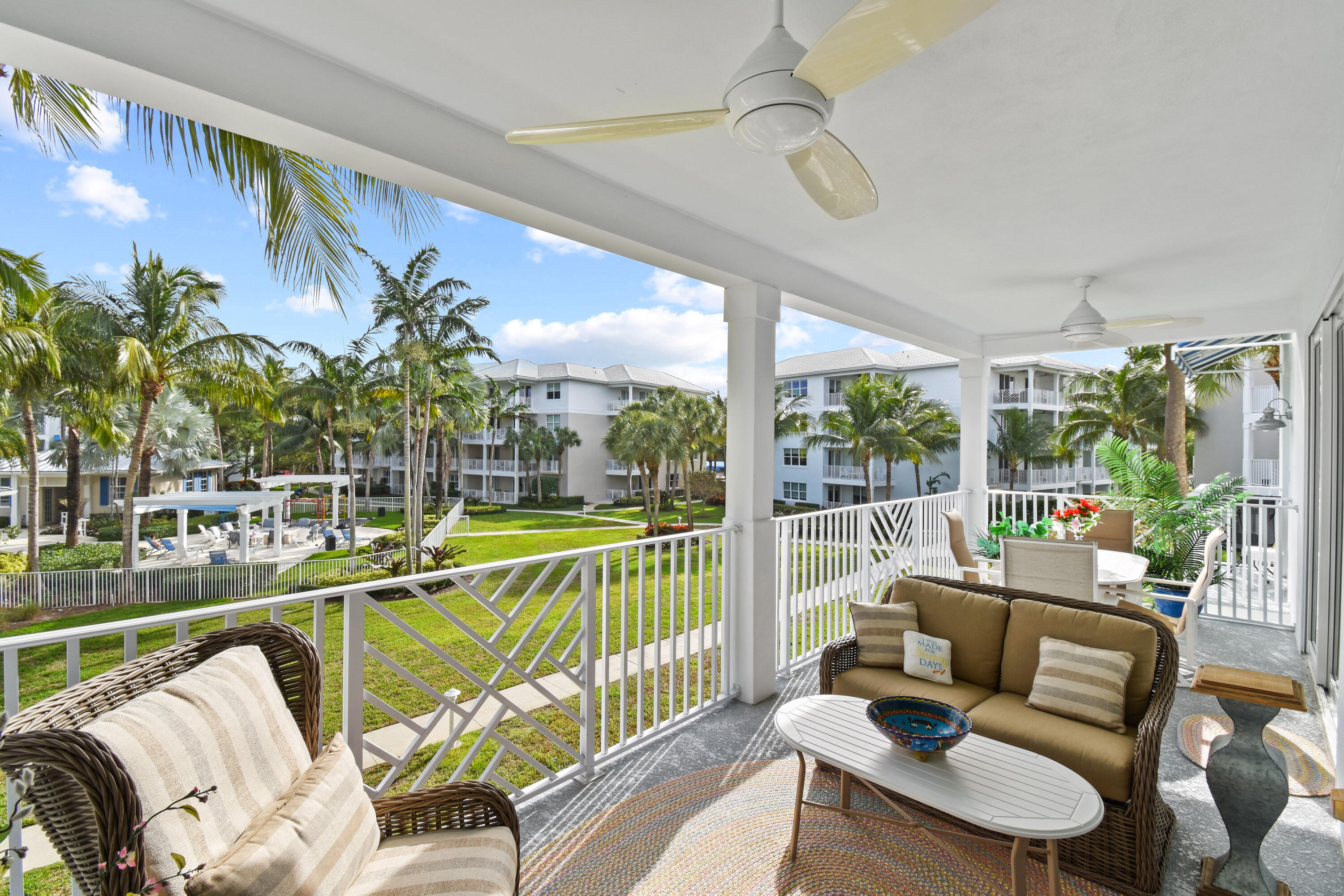323 Bay Colony Drive N , And Slip 25