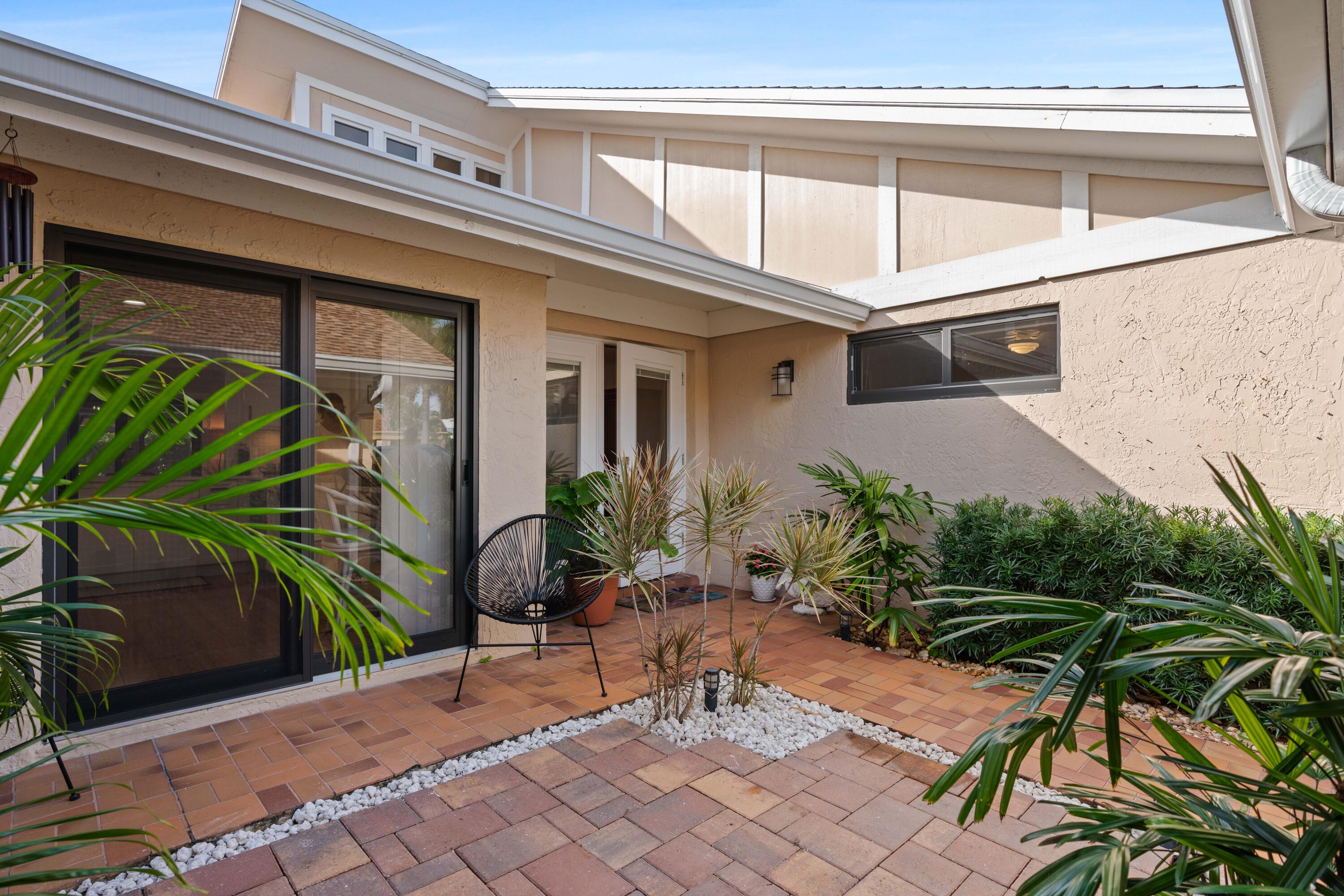 3704 Cape Pointe Circle