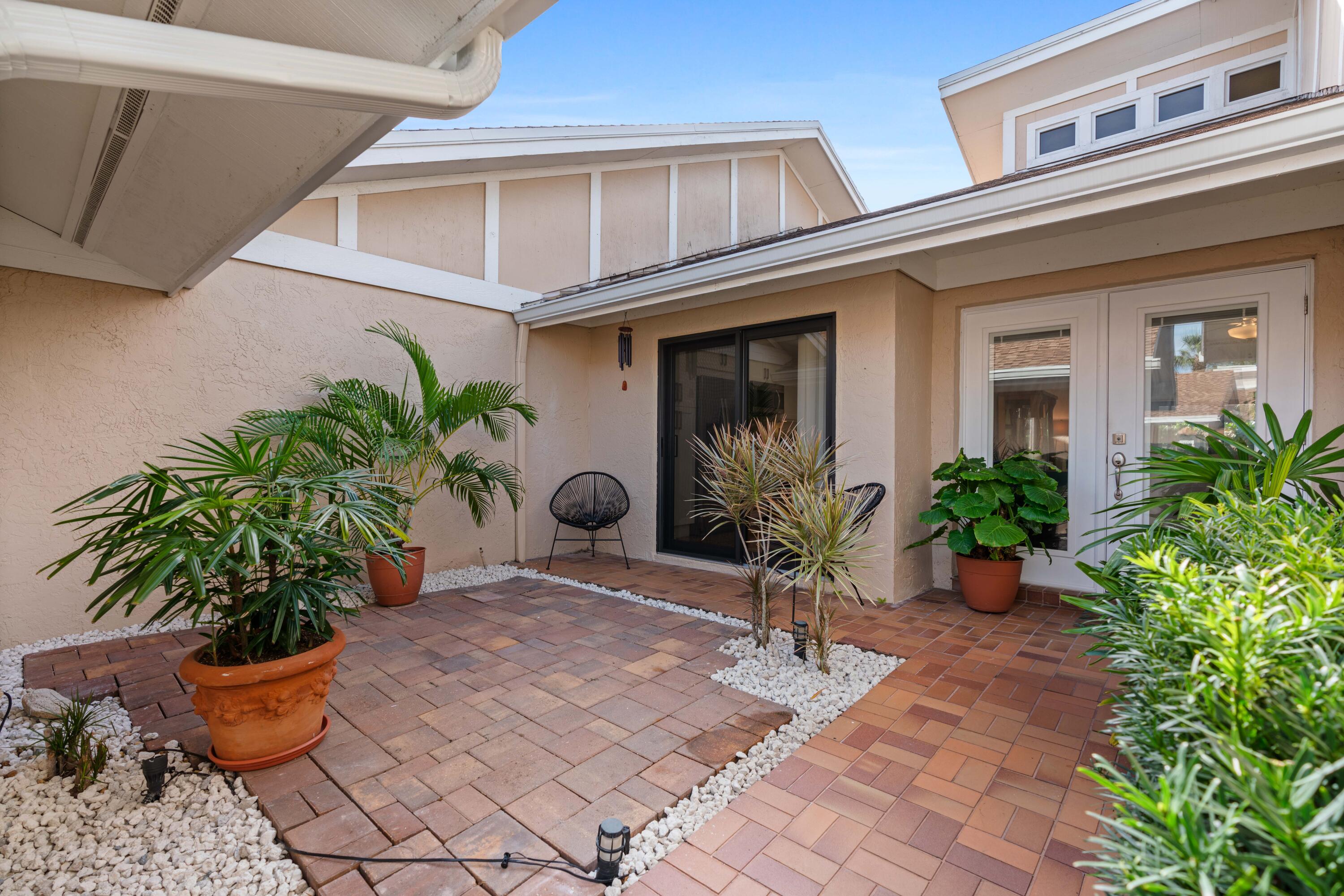 3704 Cape Pointe Circle