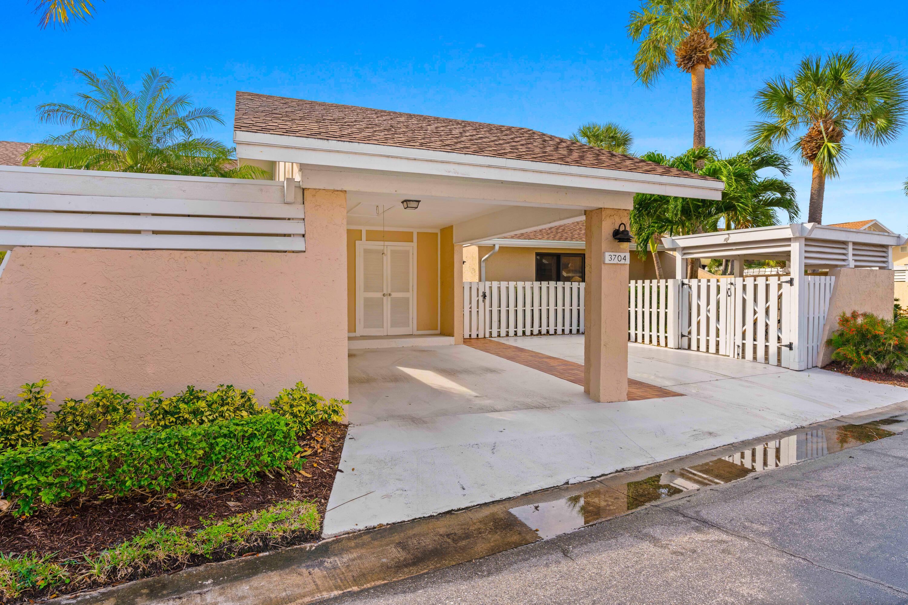 3704 Cape Pointe Circle