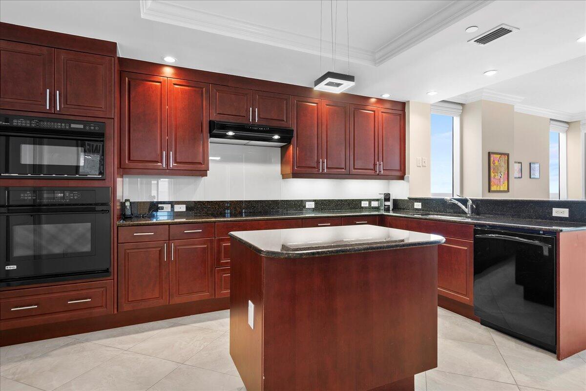 4600 N Ocean Drive 701