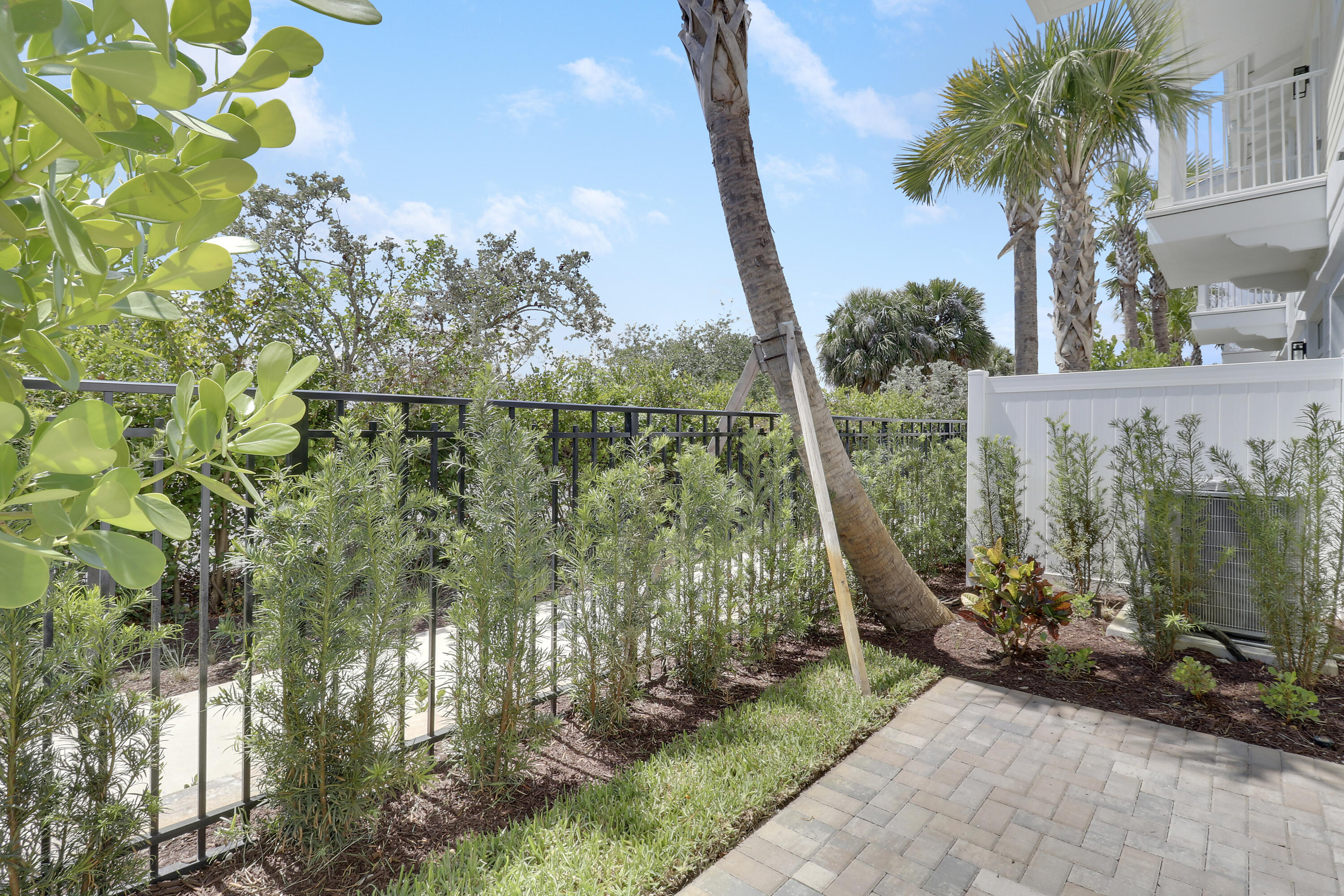 120 Water Pointe Place 3
