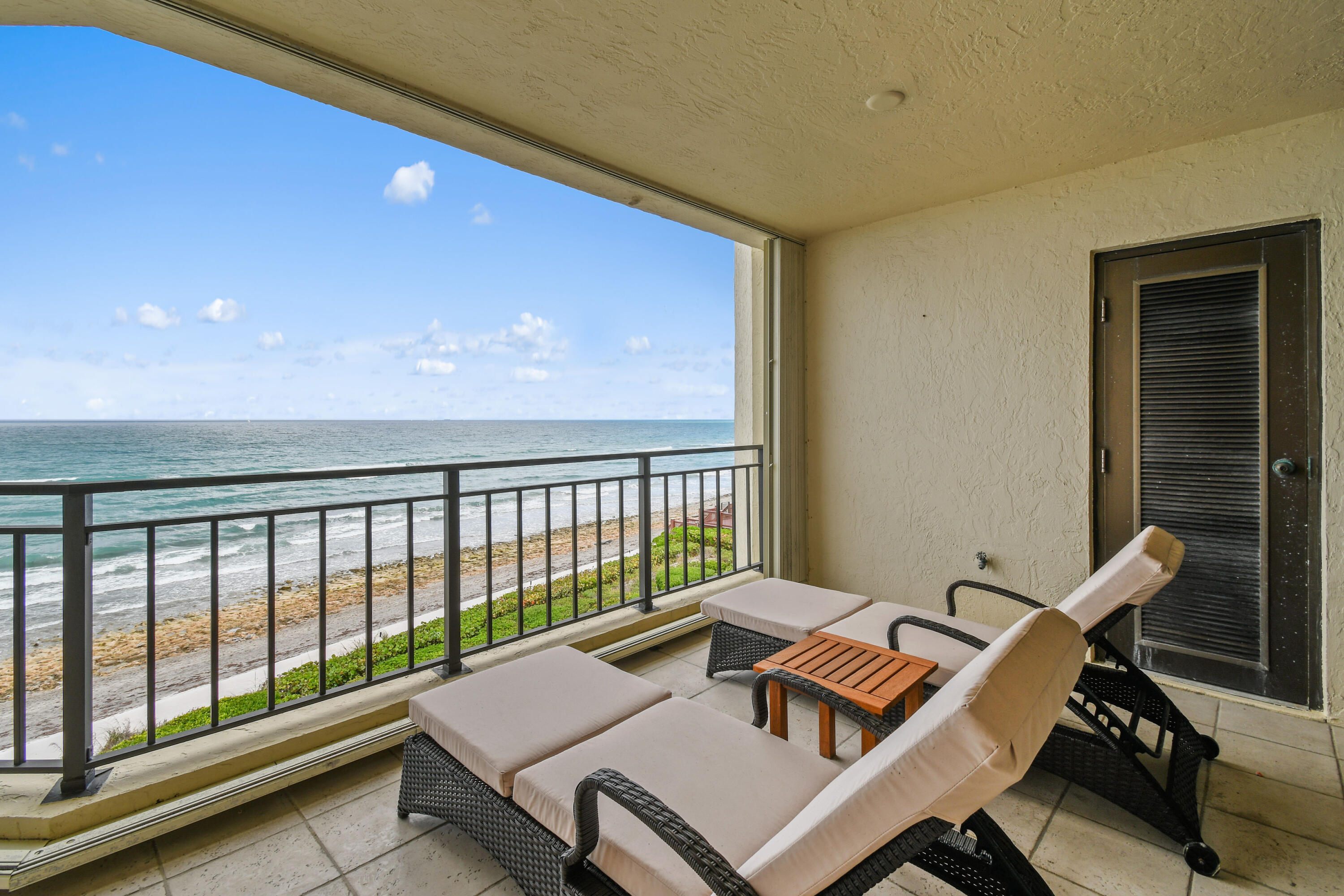 19850 Beach Road 5a