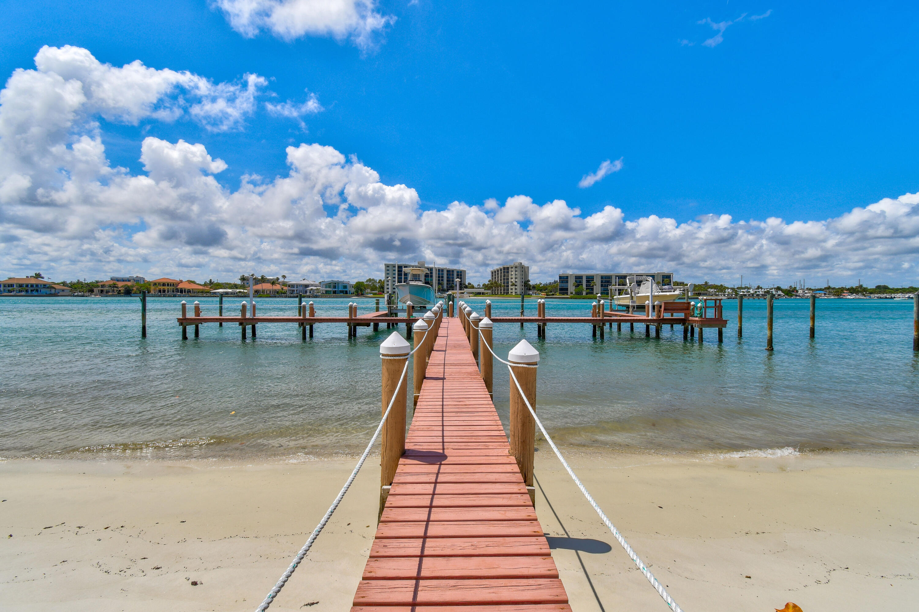 19850 Beach Road 5a