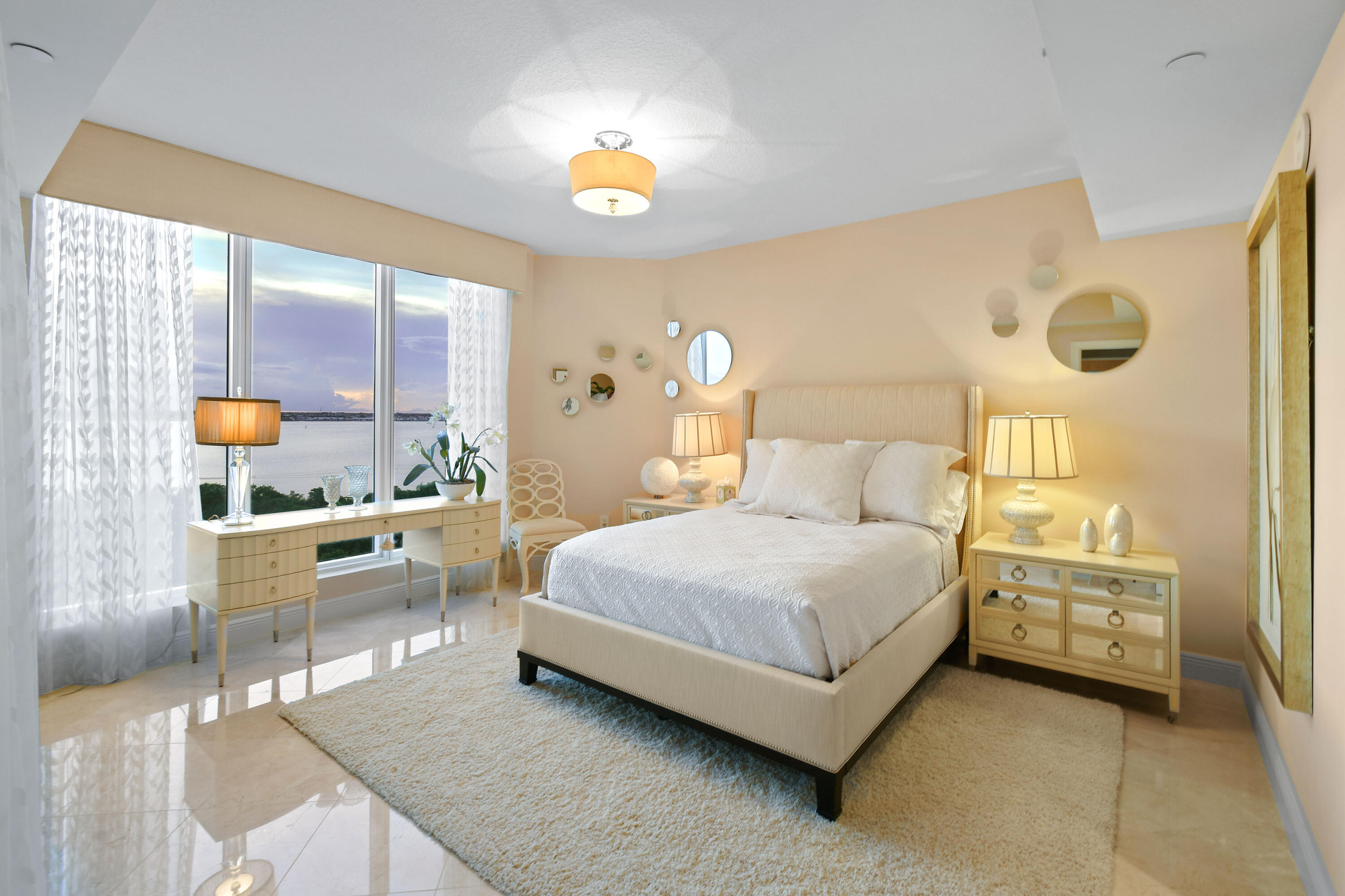 5050 N Ocean Drive 703