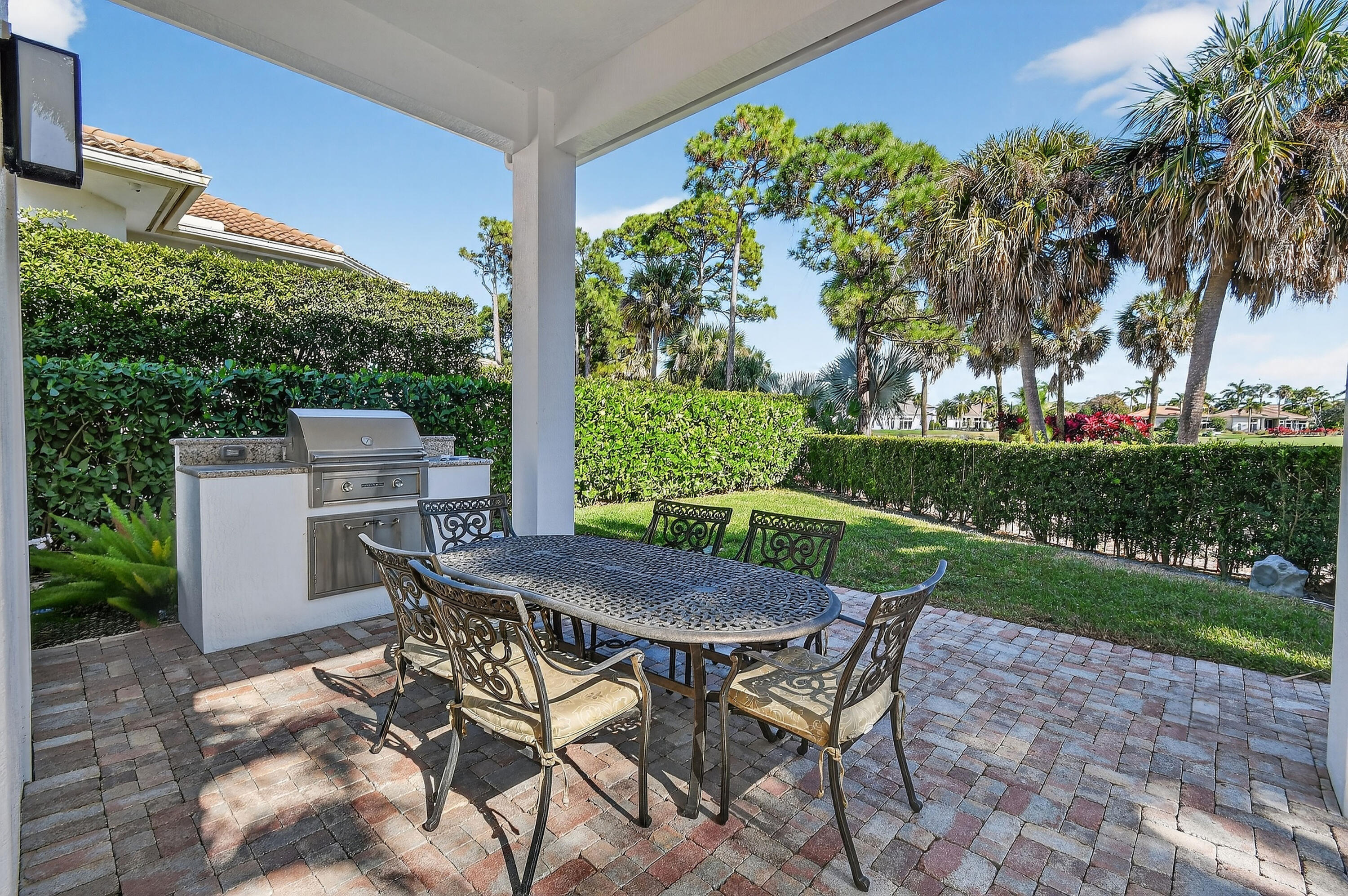 236 Montant Drive, Palm Beach Gardens