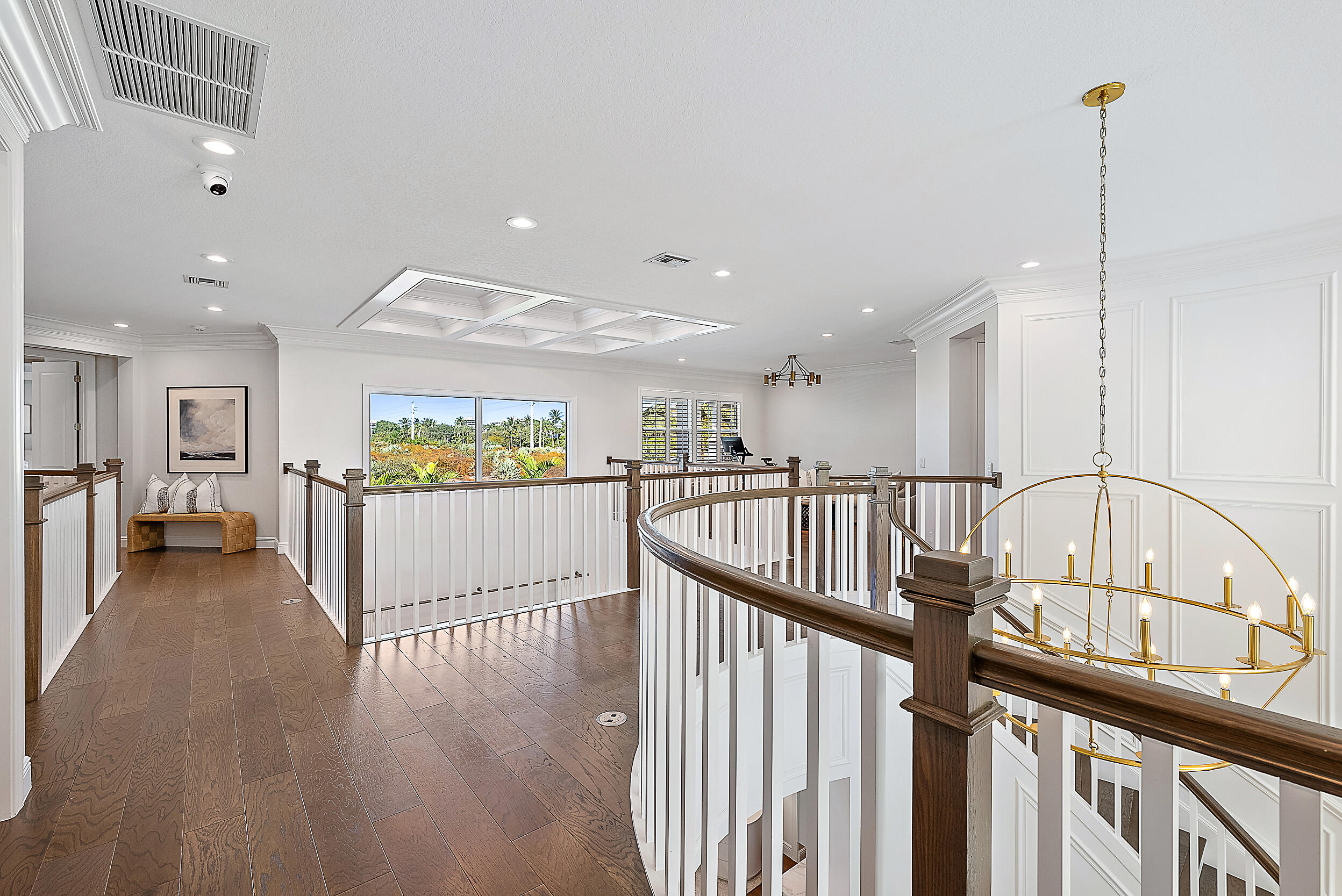 1603 E Hemingway Drive