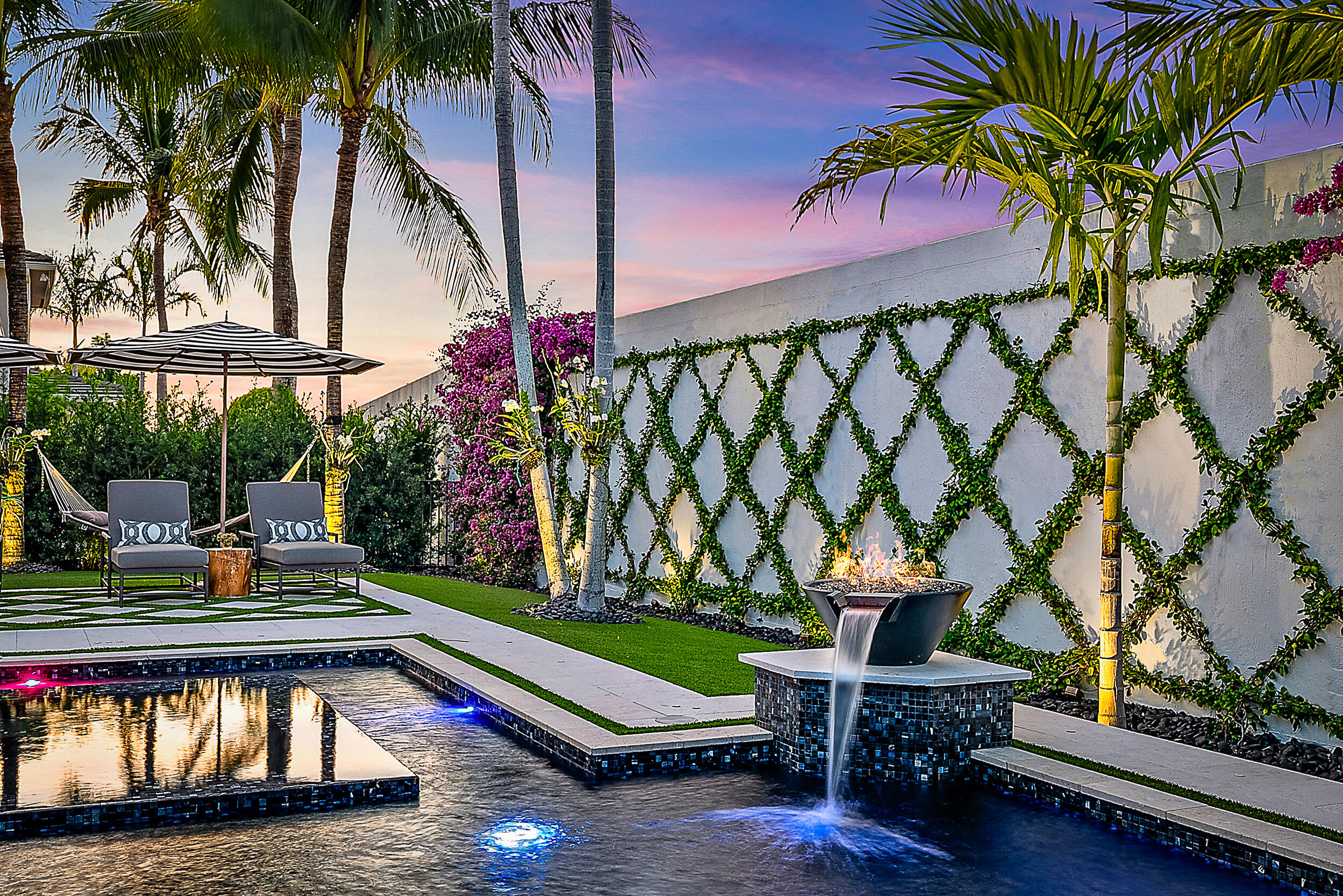 1603 E Hemingway Drive