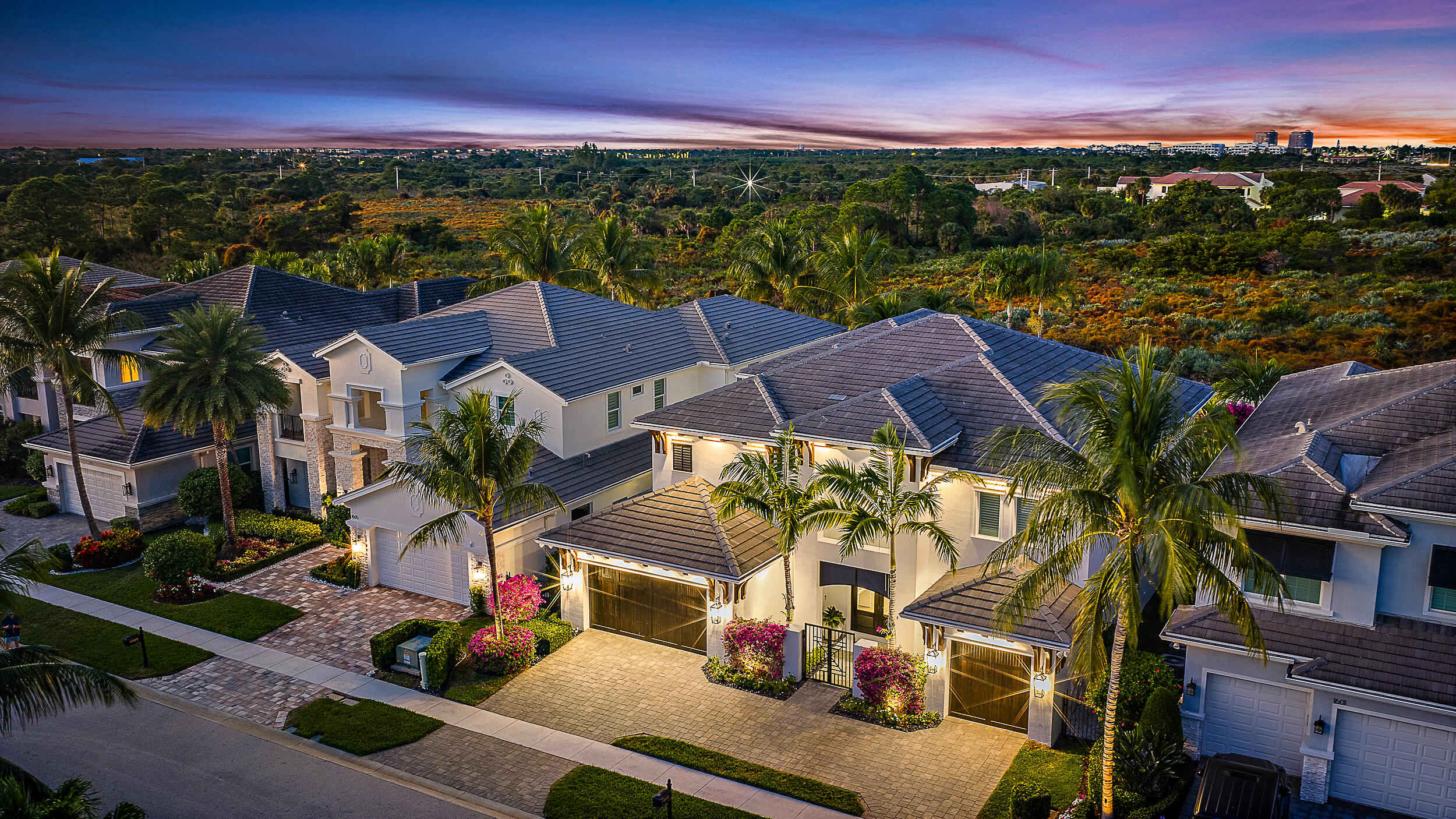 1603 E Hemingway Drive