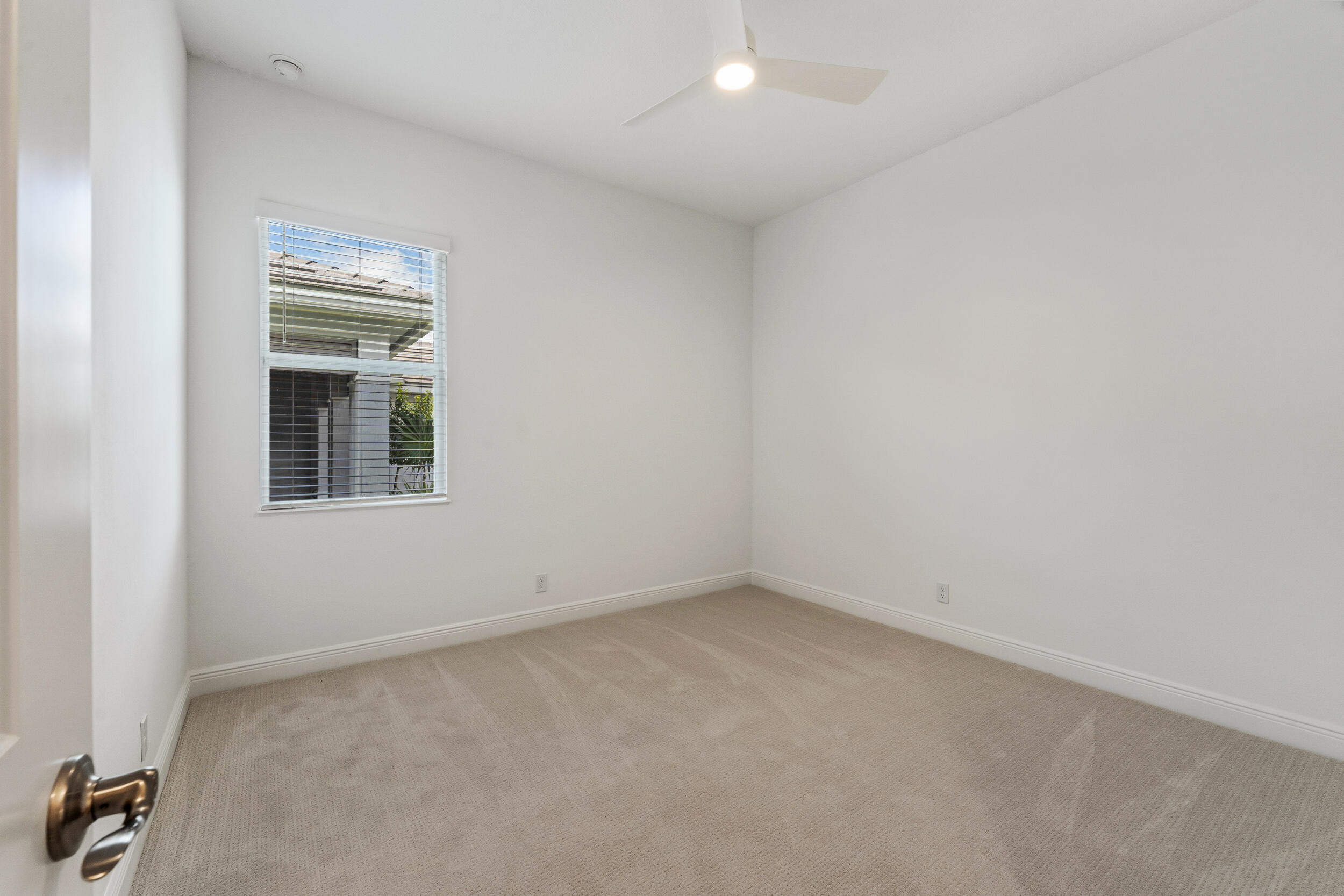 10036 Seagrass Way