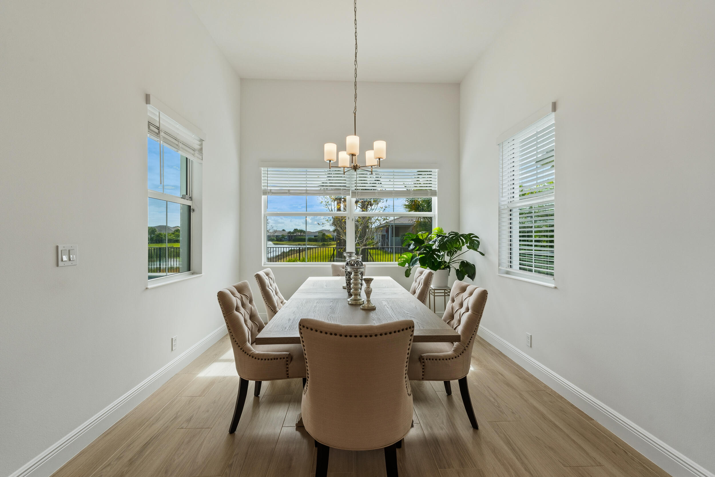 10036 Seagrass Way