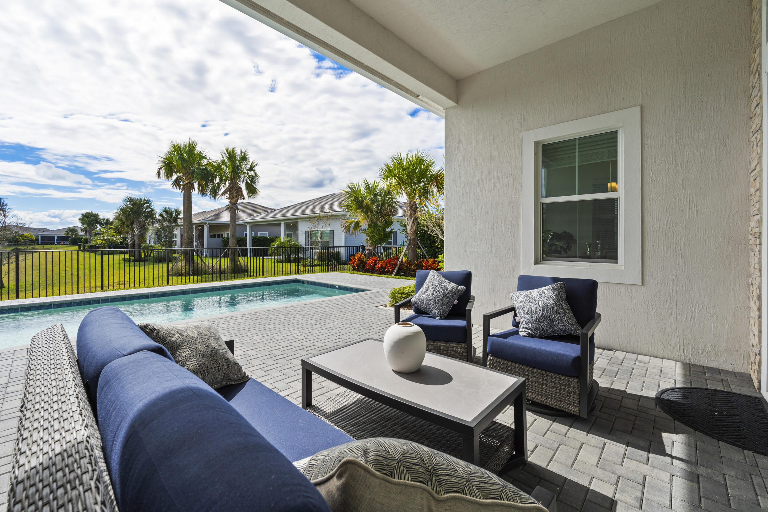10036 Seagrass Way