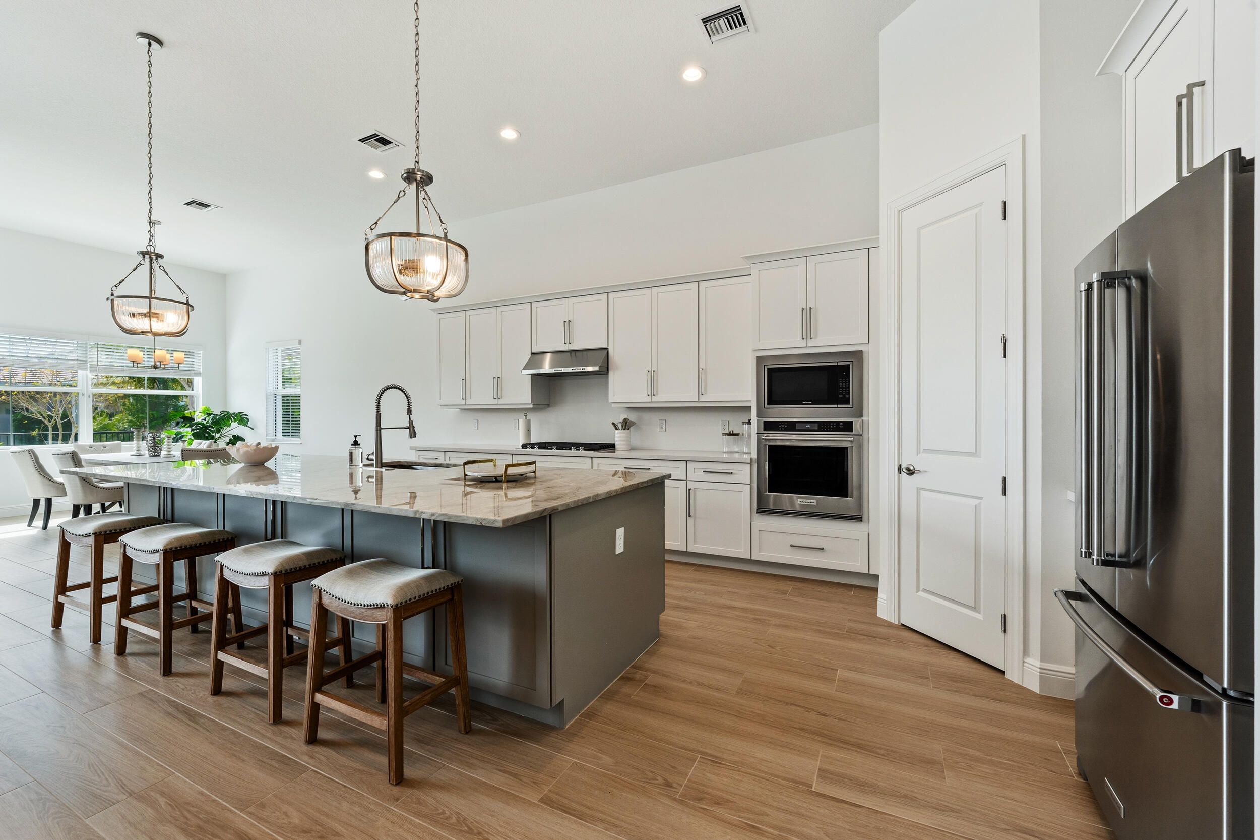 10036 Seagrass Way