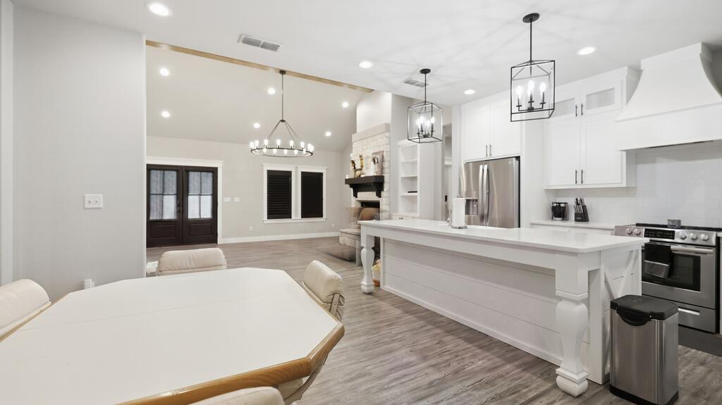402 County Rd 308