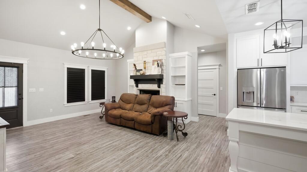 402 County Rd 308