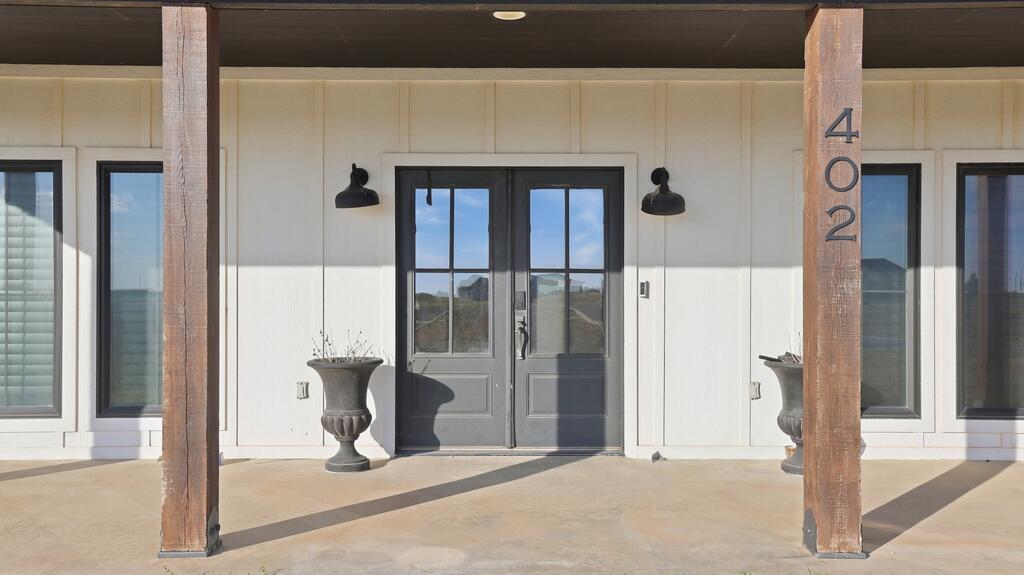 402 County Rd 308