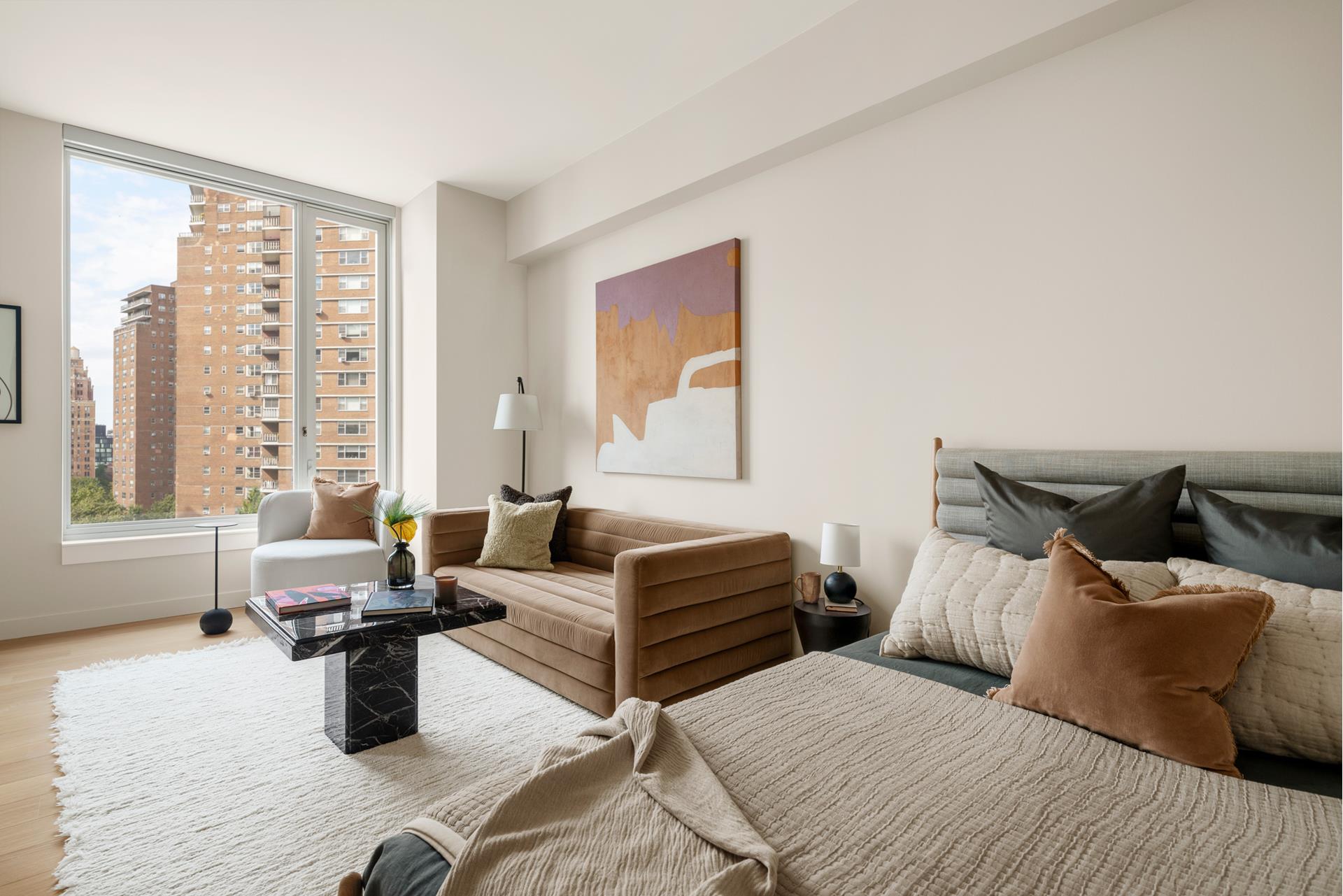 280 W 24TH Street 3O