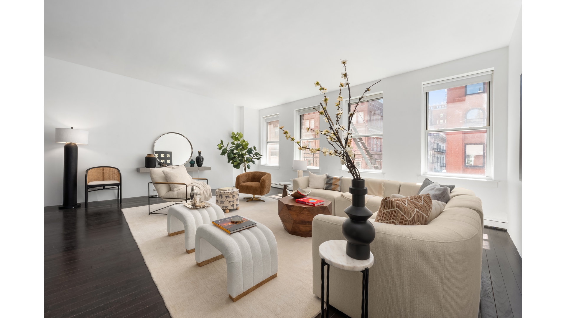 8 HARRISON Street 4