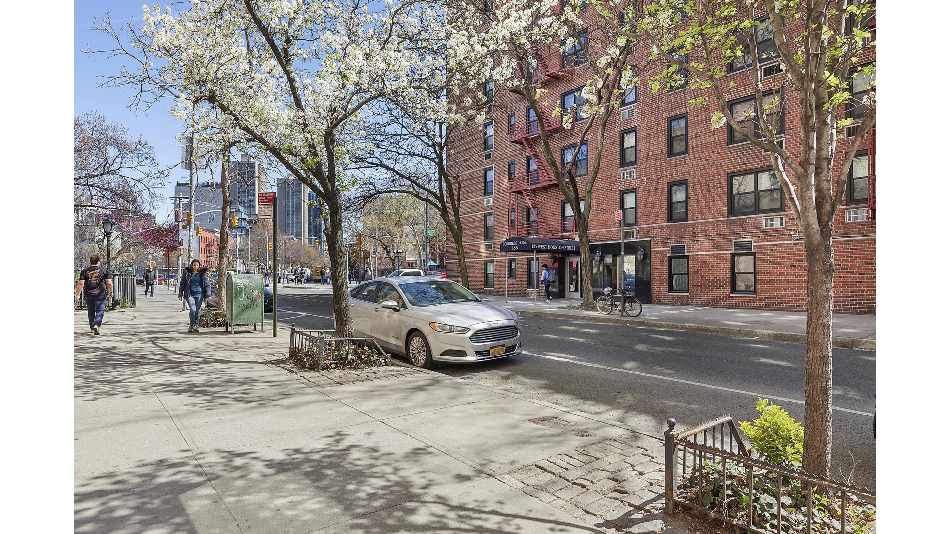 200 W HOUSTON Street 1B