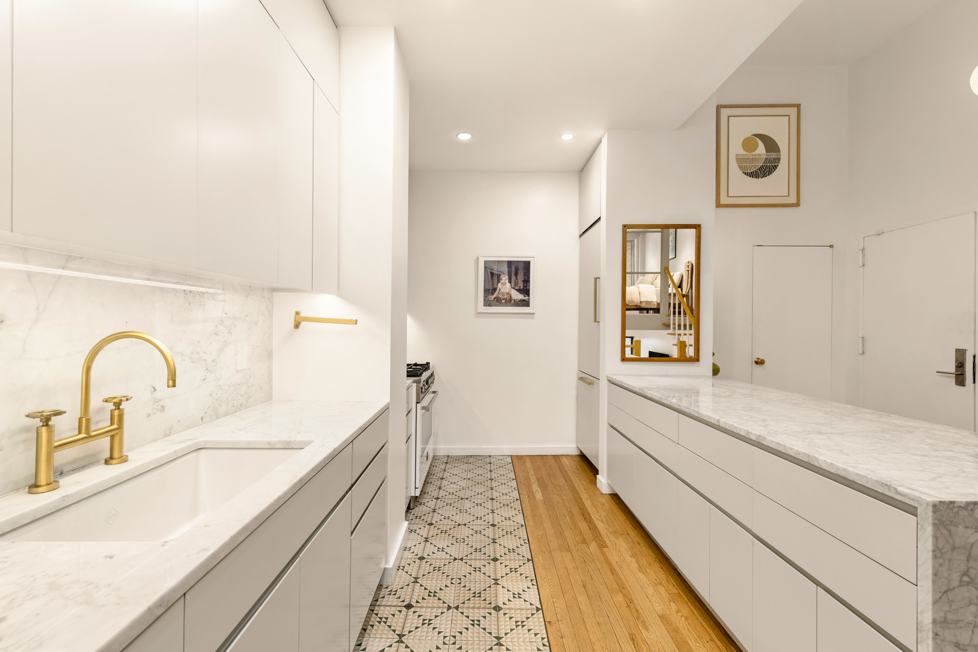 200 W HOUSTON Street 1B