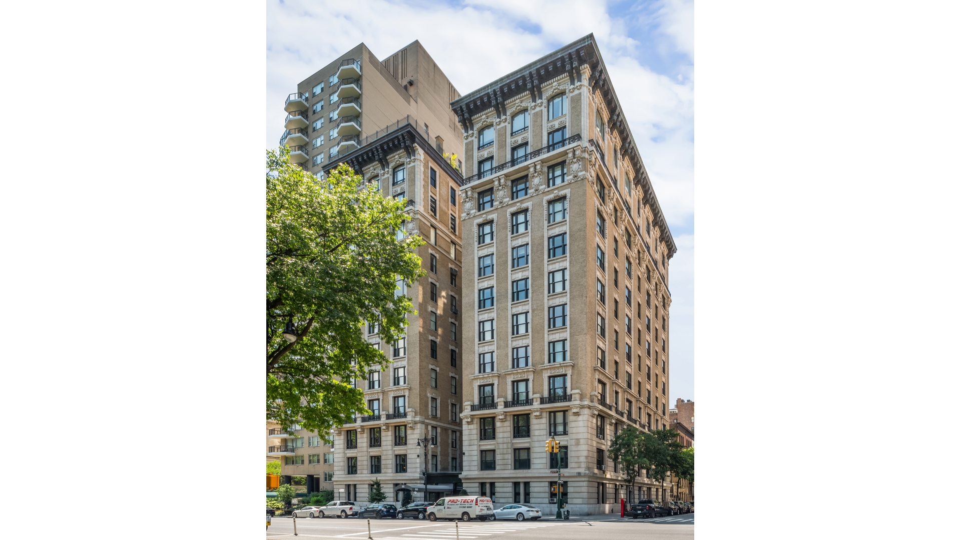 88 CENTRAL Park W 4S