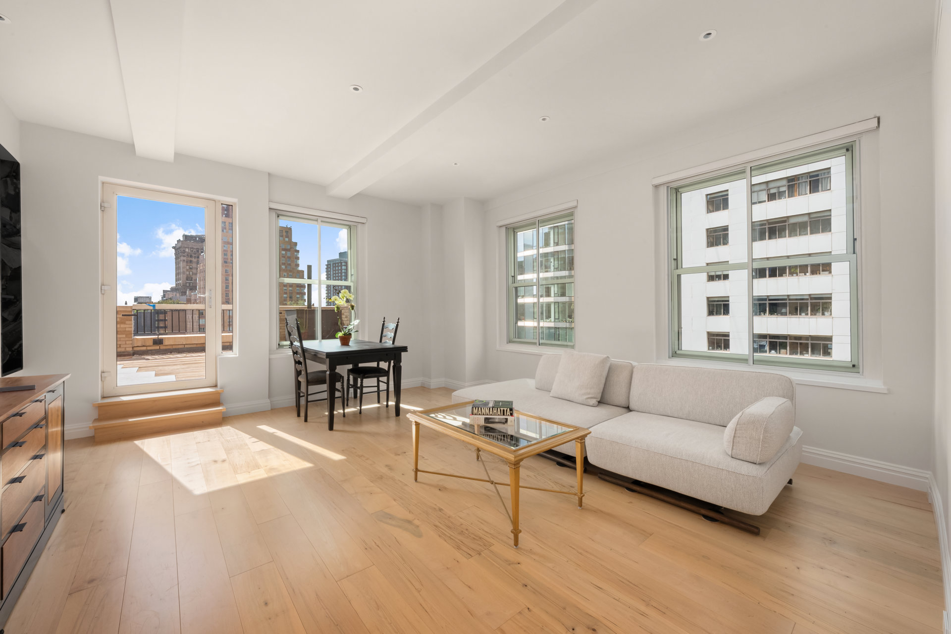 88 GREENWICH Street 2101
